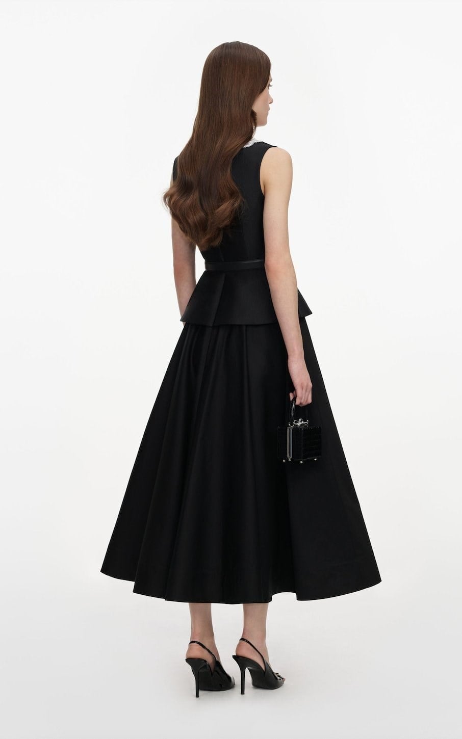TASARIM SİYAH PEPLUM DETAYLI KEMERLİ MİDİ ELBİSE