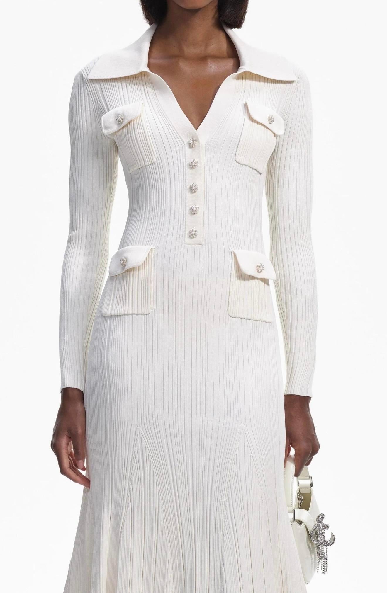 TASARIM GOLD DÜĞMELİ PEPLUM DETAYLI MİDİ TRİKO ELBİSE
