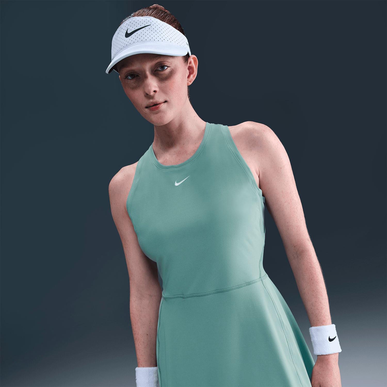 NikeNike Victory Kadın Tenis Elbisesi