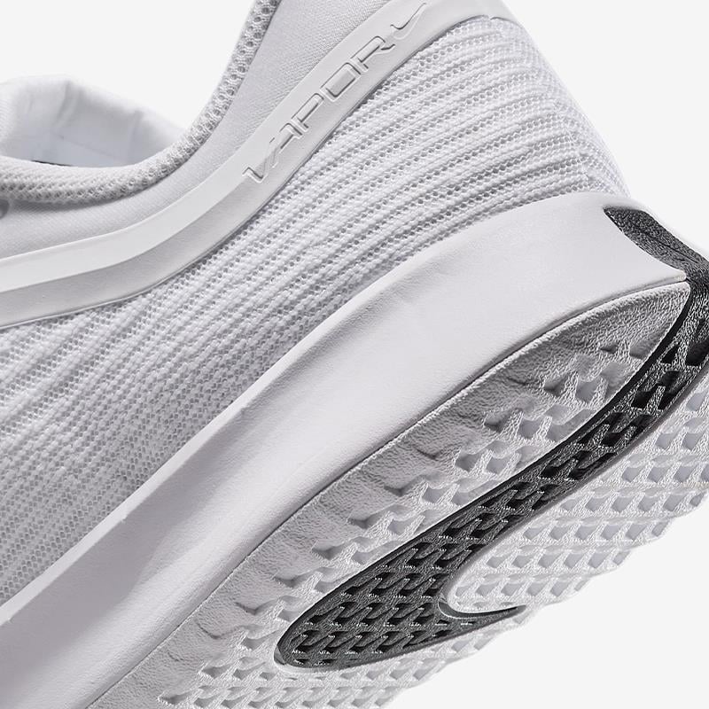 NikeNike Vapor Pro 3 Kadın Sert Kort Tenis Ayakkabısı