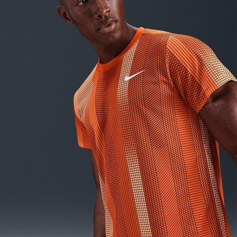 NikeNikeCourt Victory Dri-FIT Erkek Tenis Tişörtü