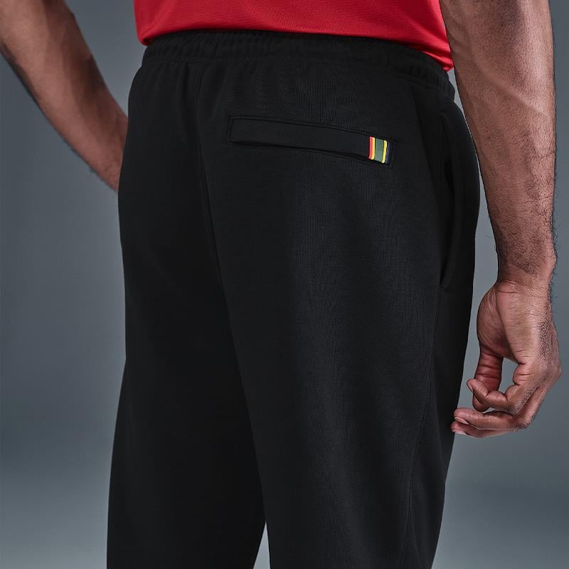 NikeNikeCourt Heritage Dri-FIT Erkek Tenis Jogger Pantolon