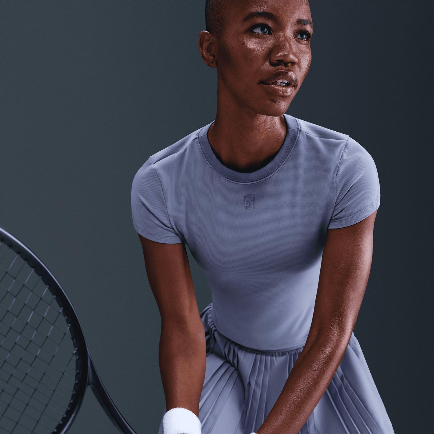 NikeNikeCourt Advantage Dri-FIT Kısa Kollu Kadın Tenis Üstü
