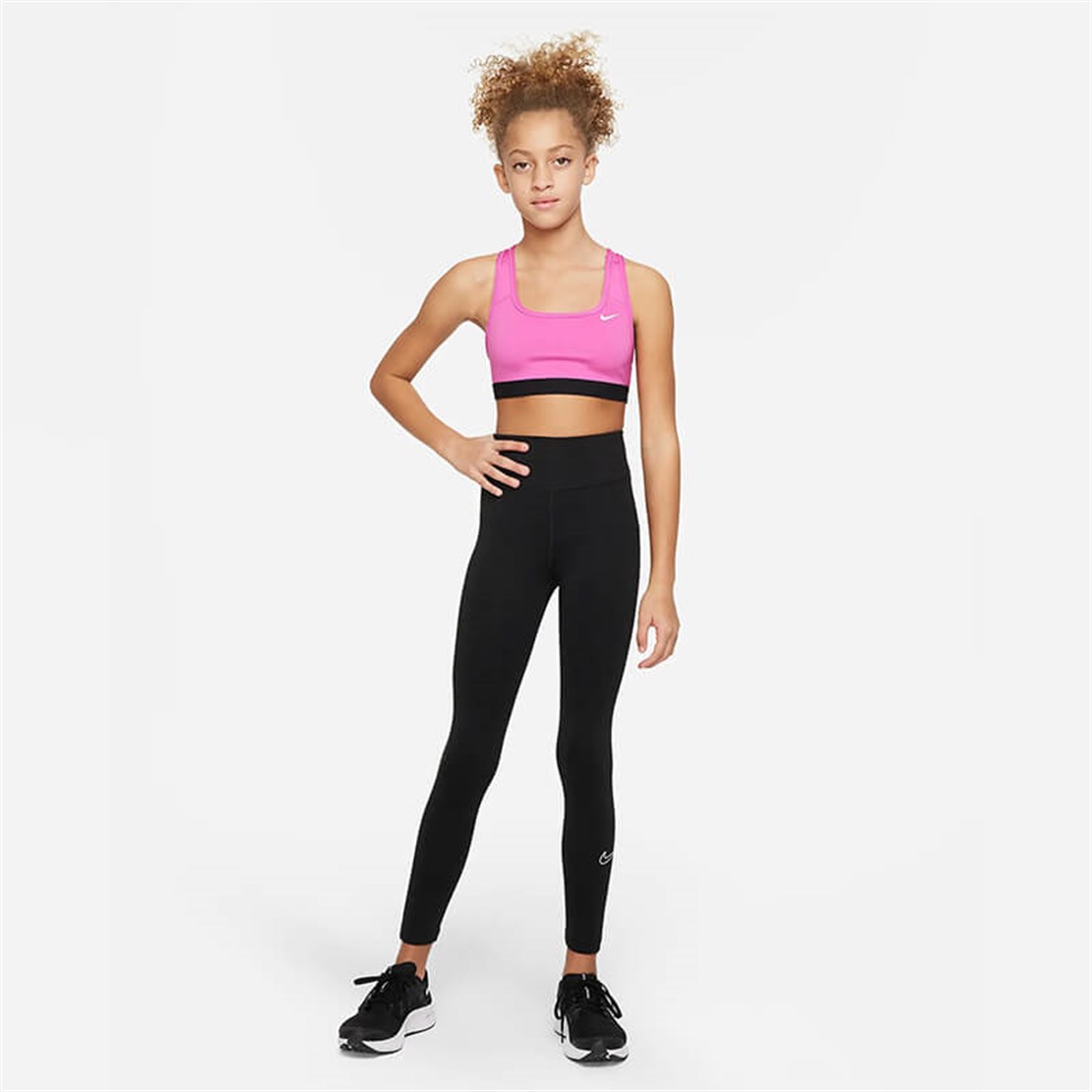 NikeNike Swoosh Kız Çocuk Spor Sütyeni