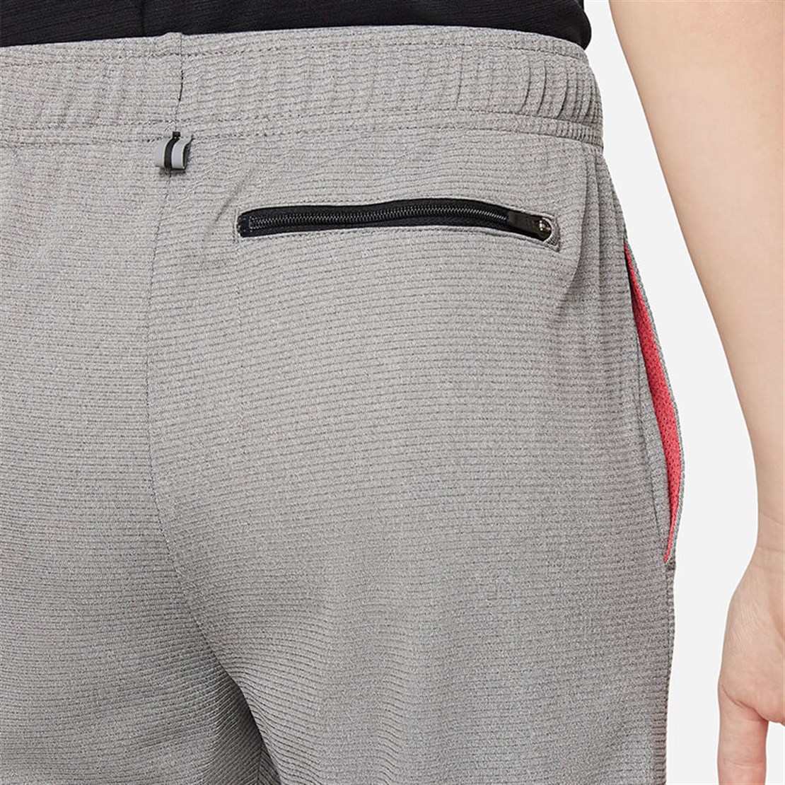 NikeNike Poly+ Erkek Çocuk Antrenman Eşofman Altı