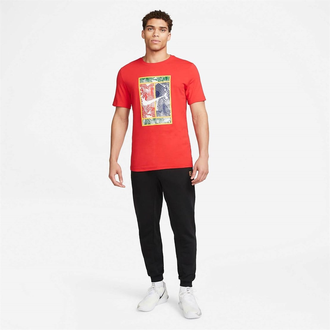 NikeNike Court Graphic Logo Erkek Tenis Tişörtü