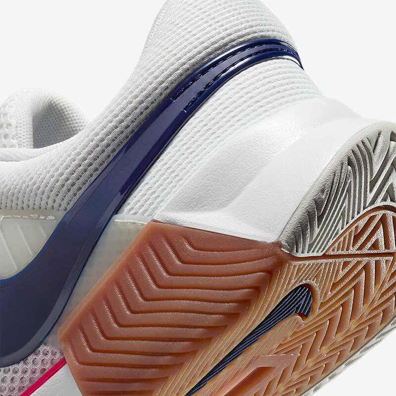 NikeNike Zoom GP Challenge 1 Sert Kort Kadın Tenis Ayakkabısı