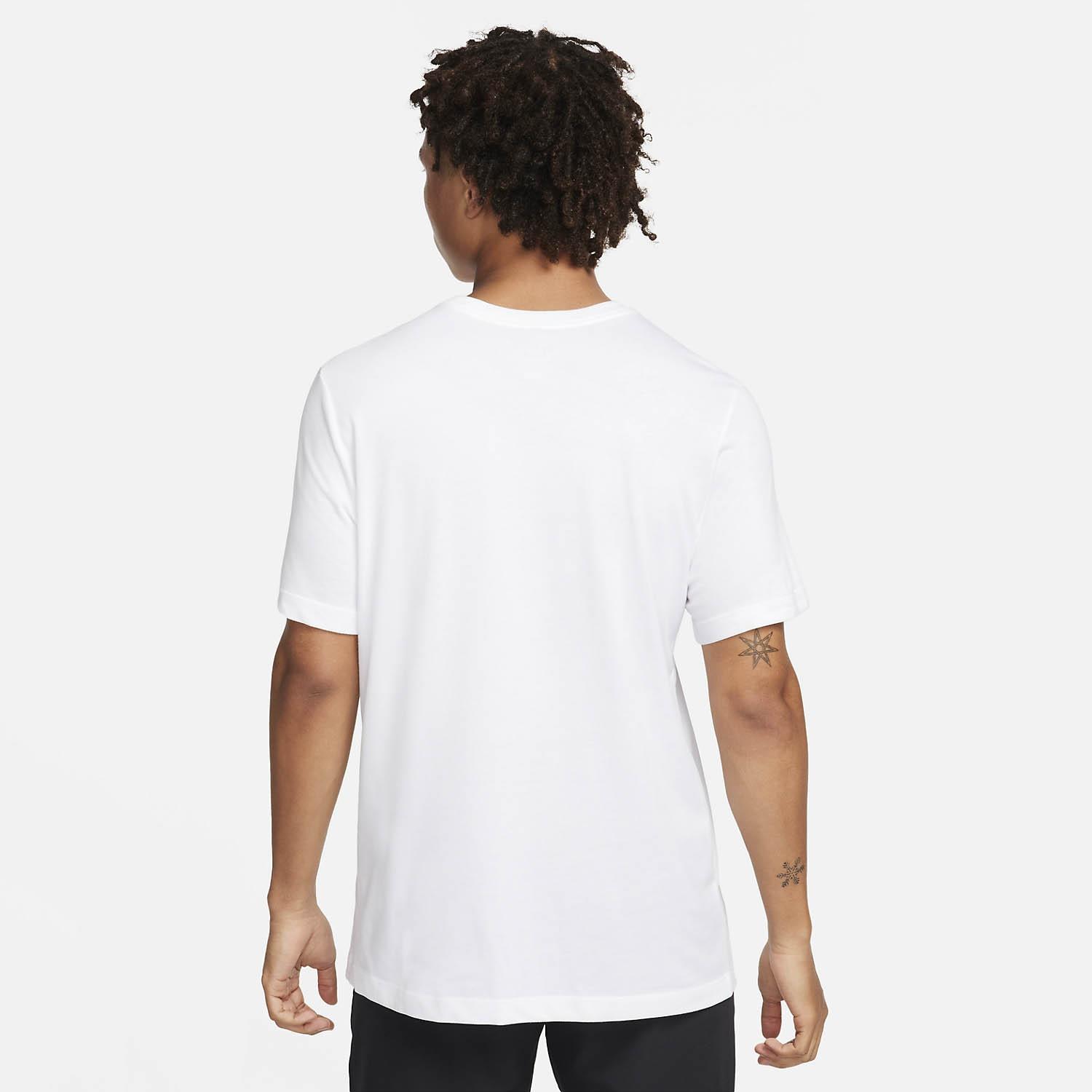 NikeNikeCourt Dri-FIT Heritage Baskılı Erkek Tenis Tişörtü