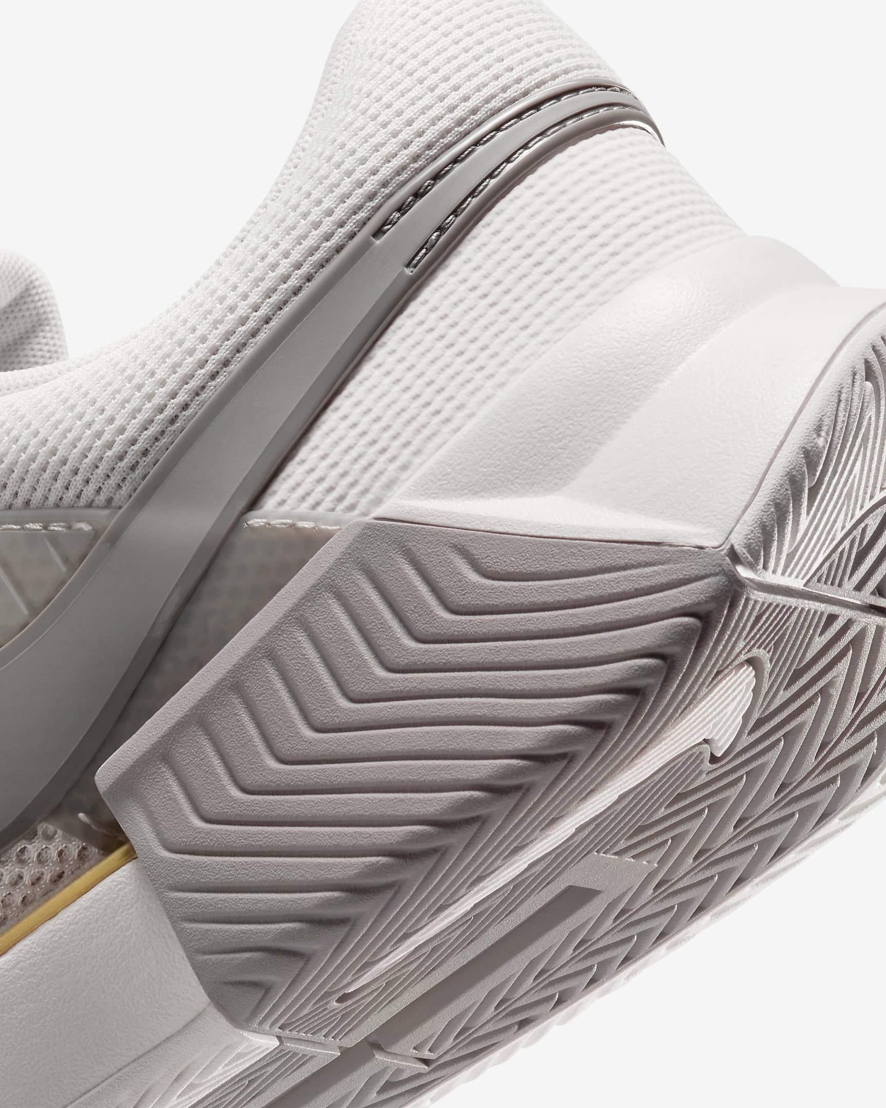 NikeNike Zoom GP Challenge 1 Premium Sert Kort Erkek Tenis Ayakkabısı