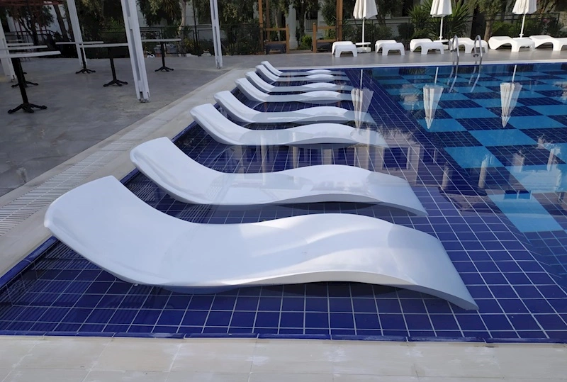 Serenity Şezlong | Şezlong | Konforlu yapısı ve ultra dayanıklı malzeme kalitesi ile zarif LOTUS şezlong modeli.