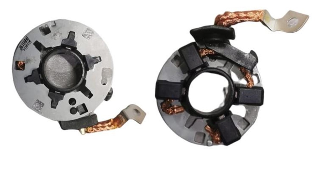 Kömür Yuvası 12V Bosch Tip Opel Corsa Astra Adam Mokka 1 2 1 4 192 Serisi