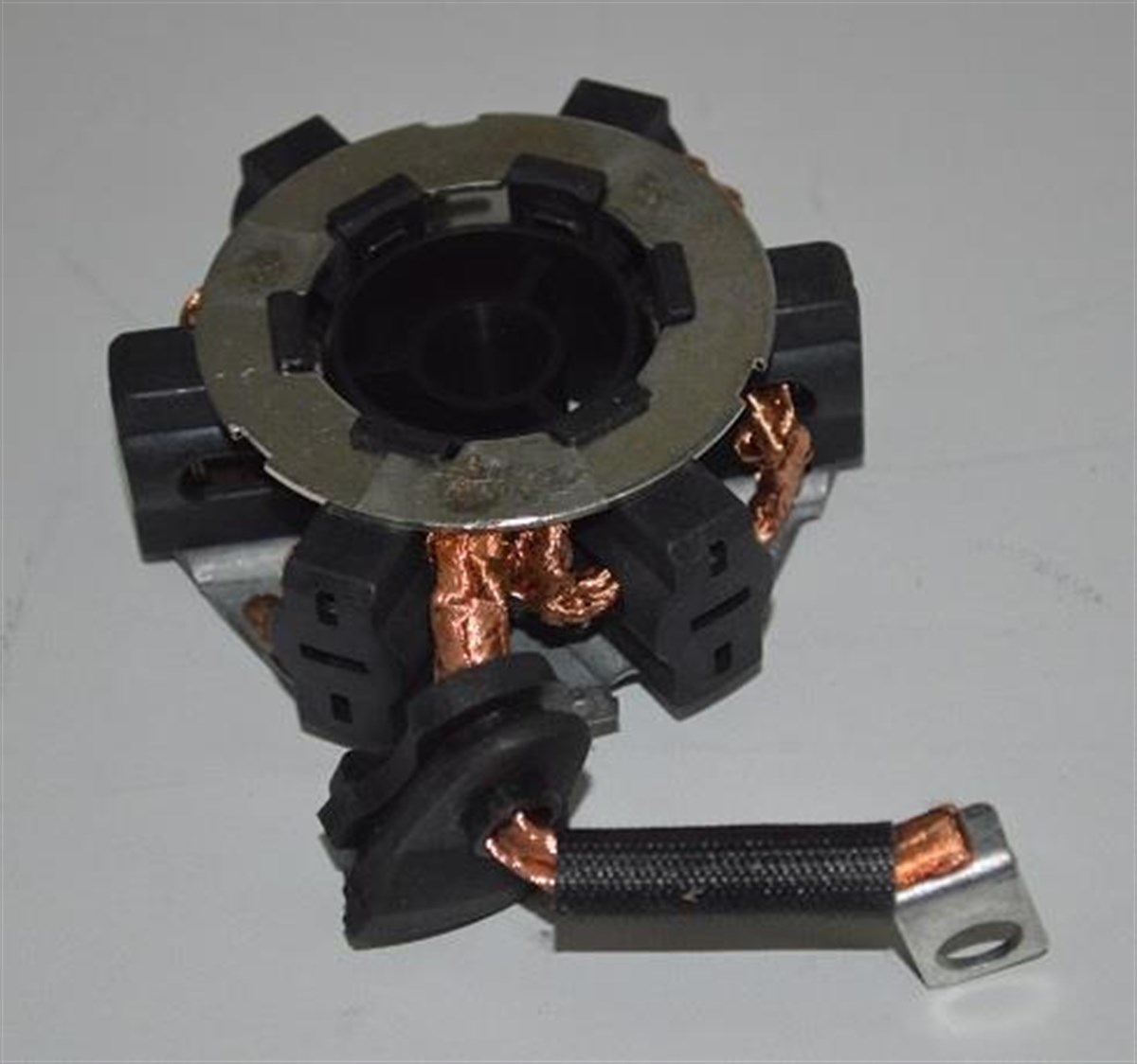 Kömür Yuvası 12V Ford Transıt Start Stop 6 Kömürlü
