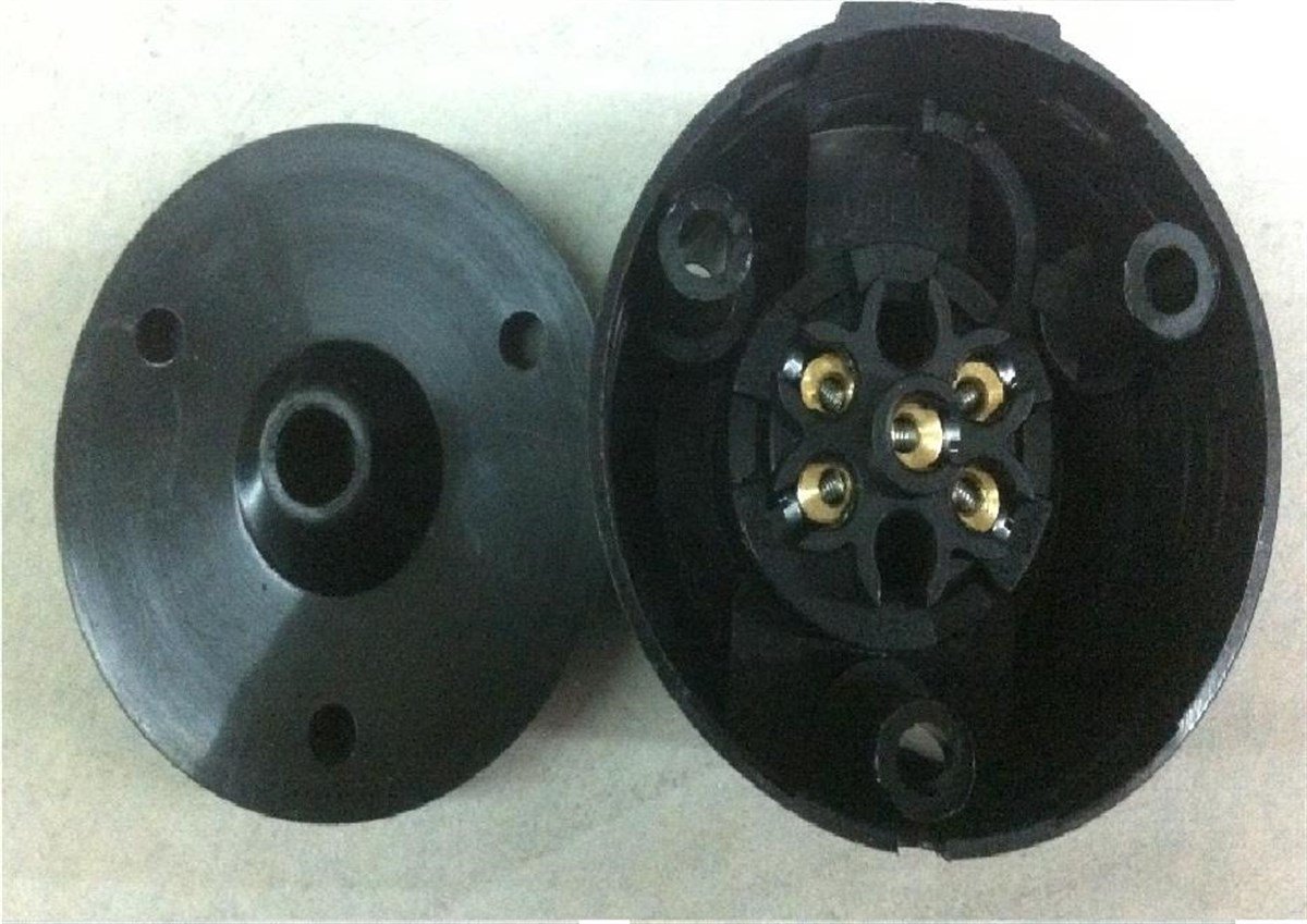 RÖMORK FİŞİ 5Lİ DİŞİ PLASTİK             ENG060503