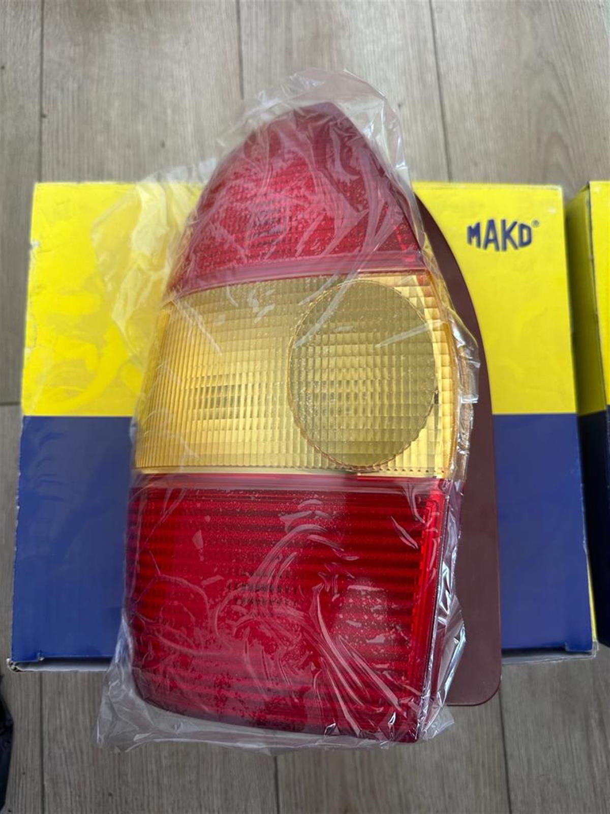 Stop Lambası Takım Palio Weekend ( 1 Sağ + 1 Sol ) | Mako 38600111 38610111