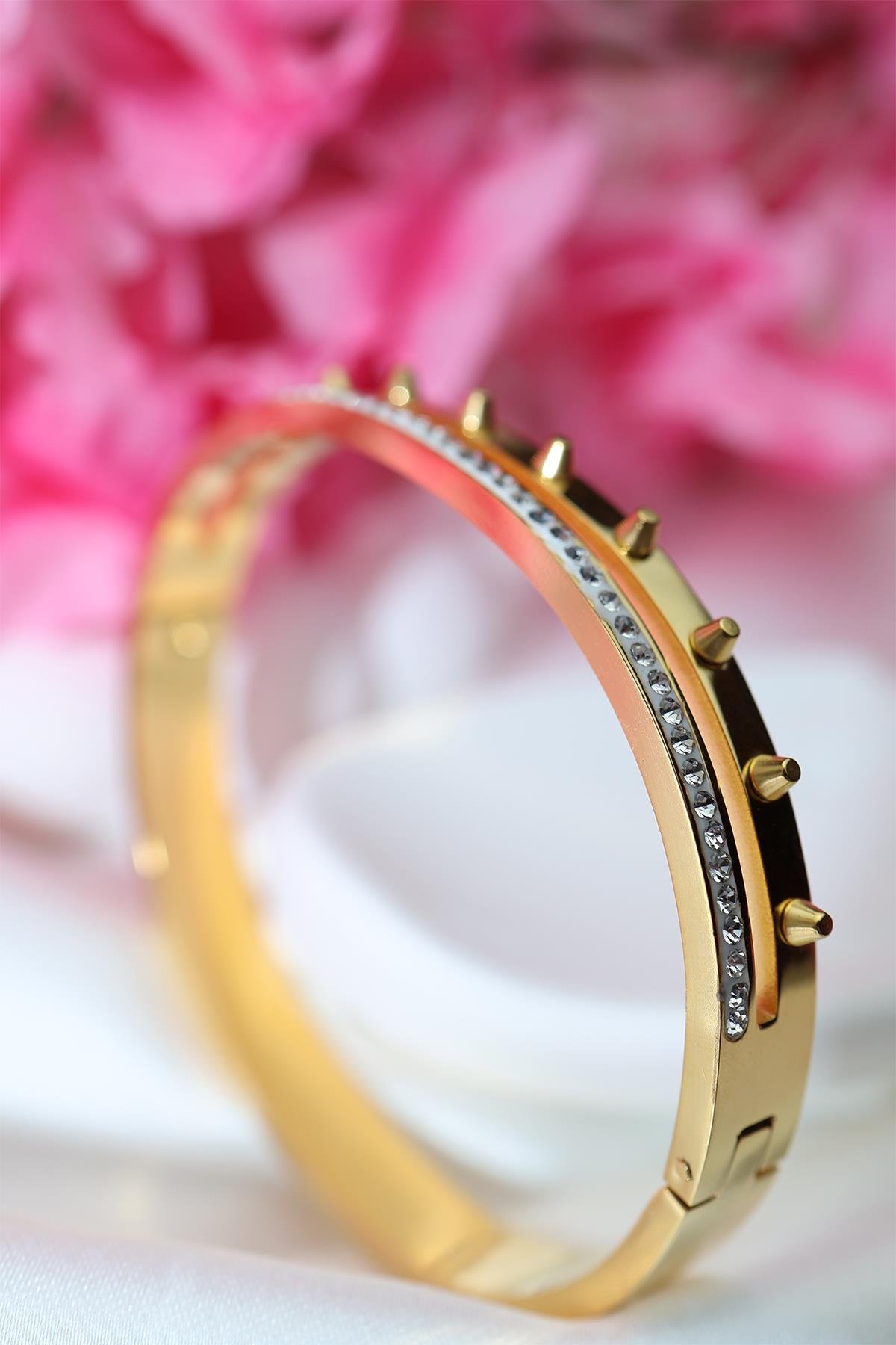 Gold Zımba Model Taşlı Kelepçe