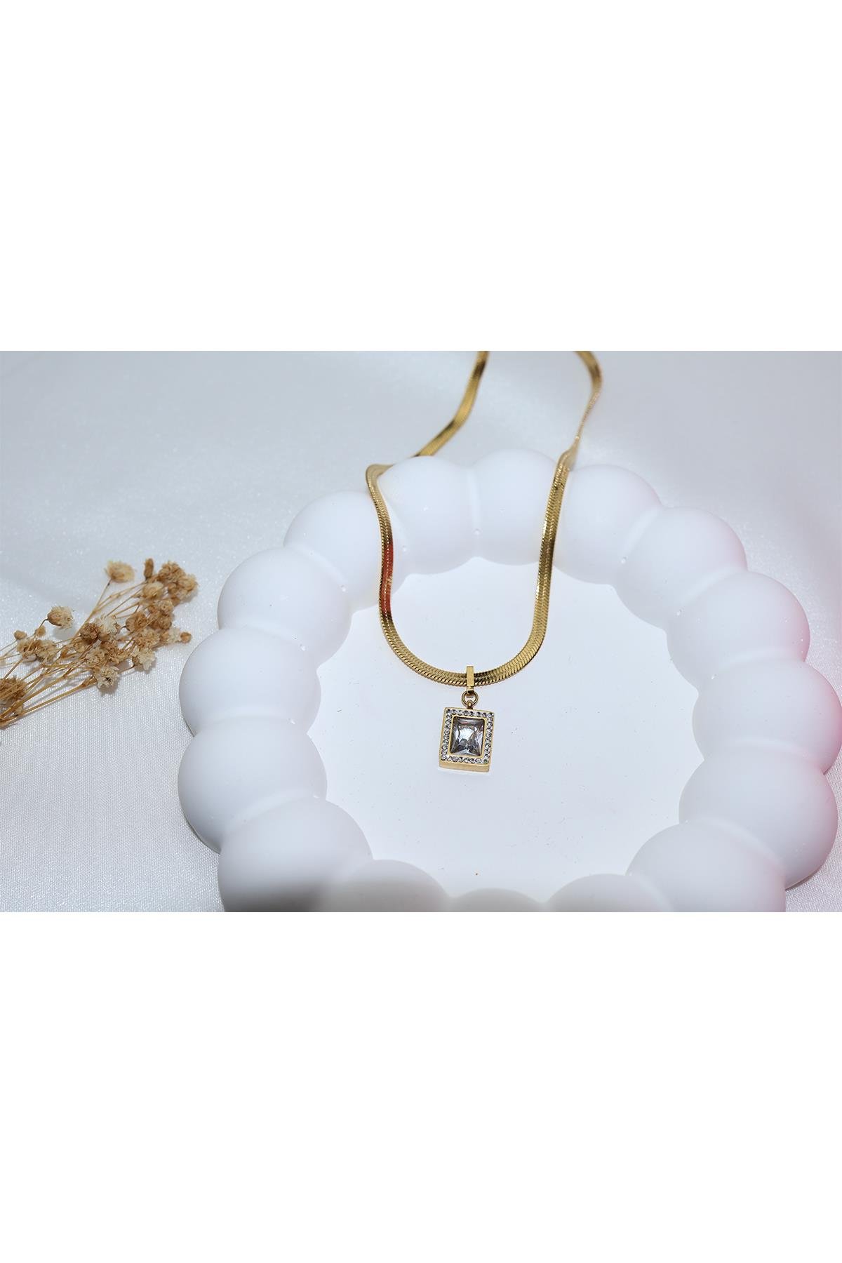 İtalyan Taşlı Gold Baget Taşlı Kolye