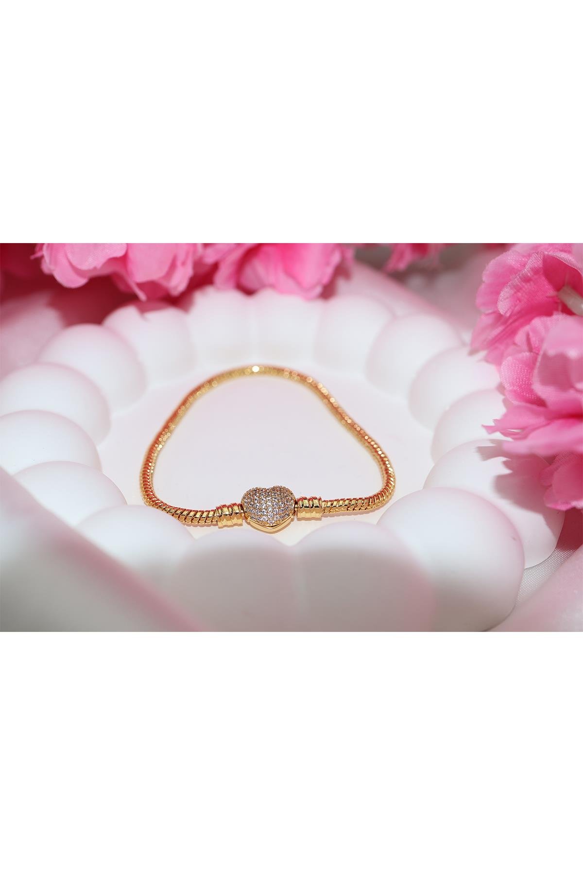 Pandora Model Gold Taşlı Bileklik