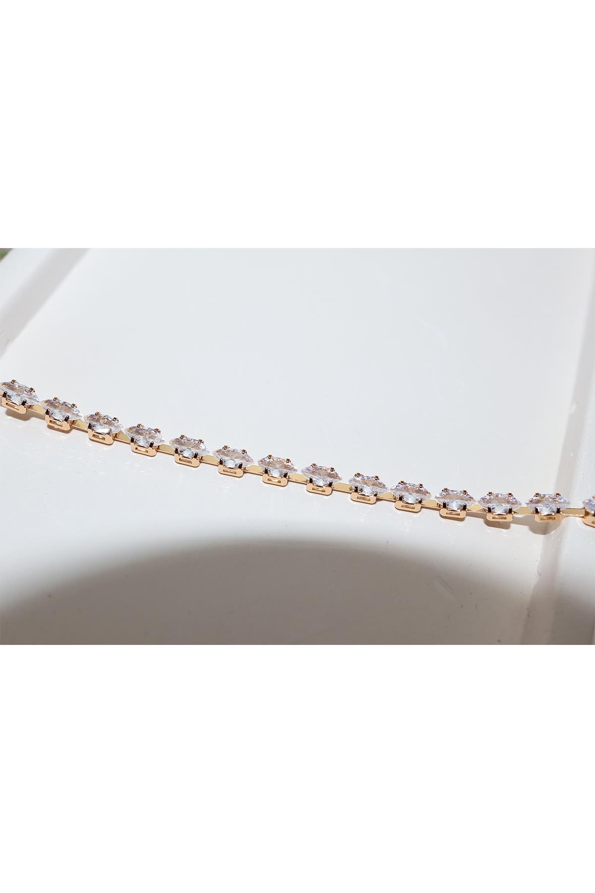 Su Yolu Taşlı Gold Bileklik