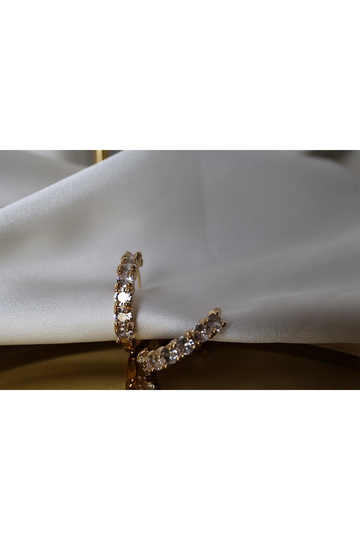Taşlı Kubik Model Gold Küpe