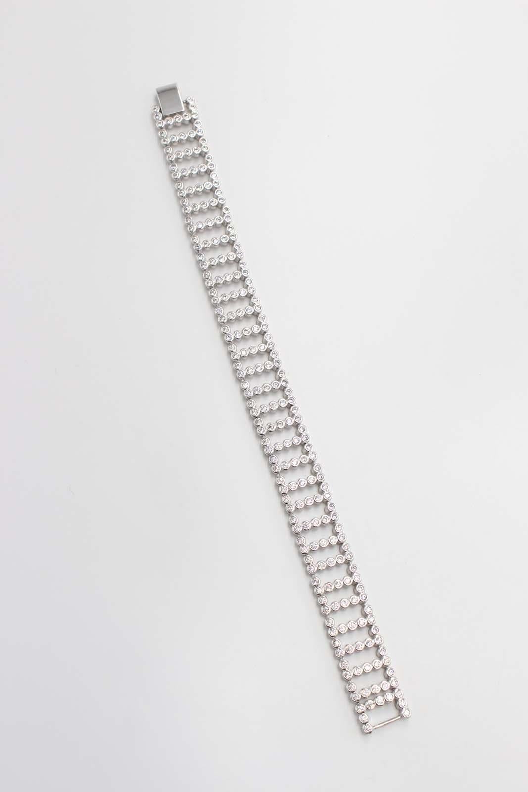 Taşlı Silver Bileklik
