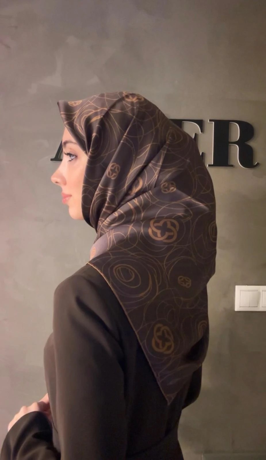 Aker Sura İpek Desenli Eşarp 9124701
