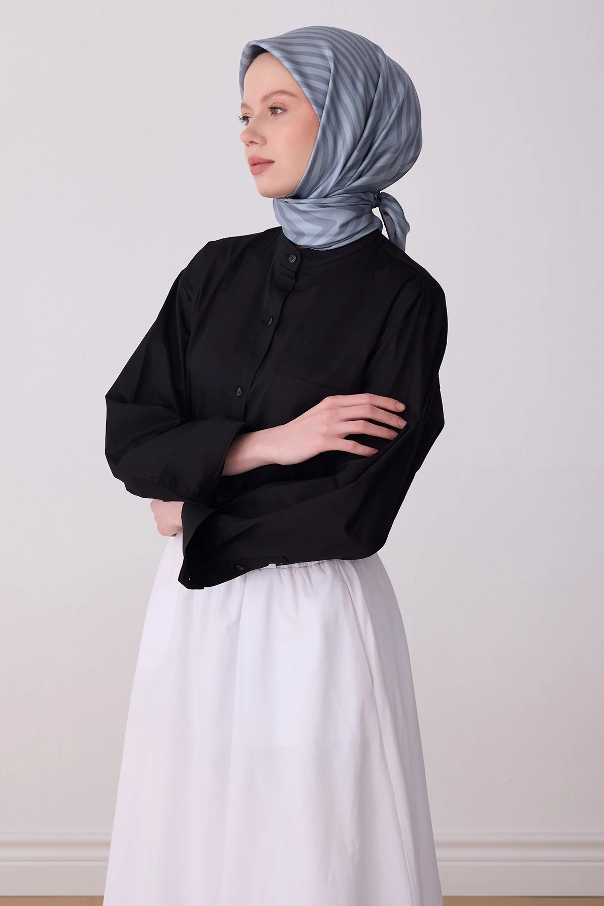 Belli Twill İpek Desenli Eşarp 4325D