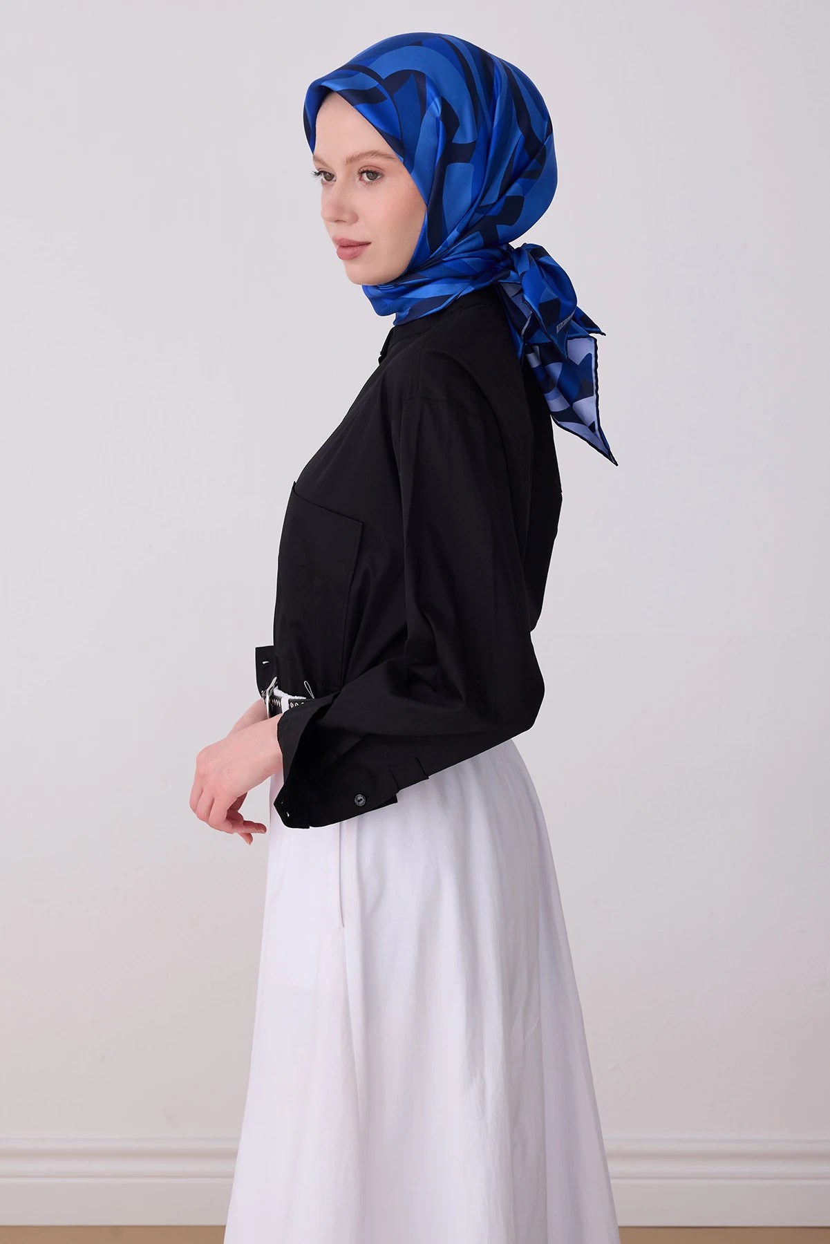 Belli Twill İpek Desenli Eşarp 4327D