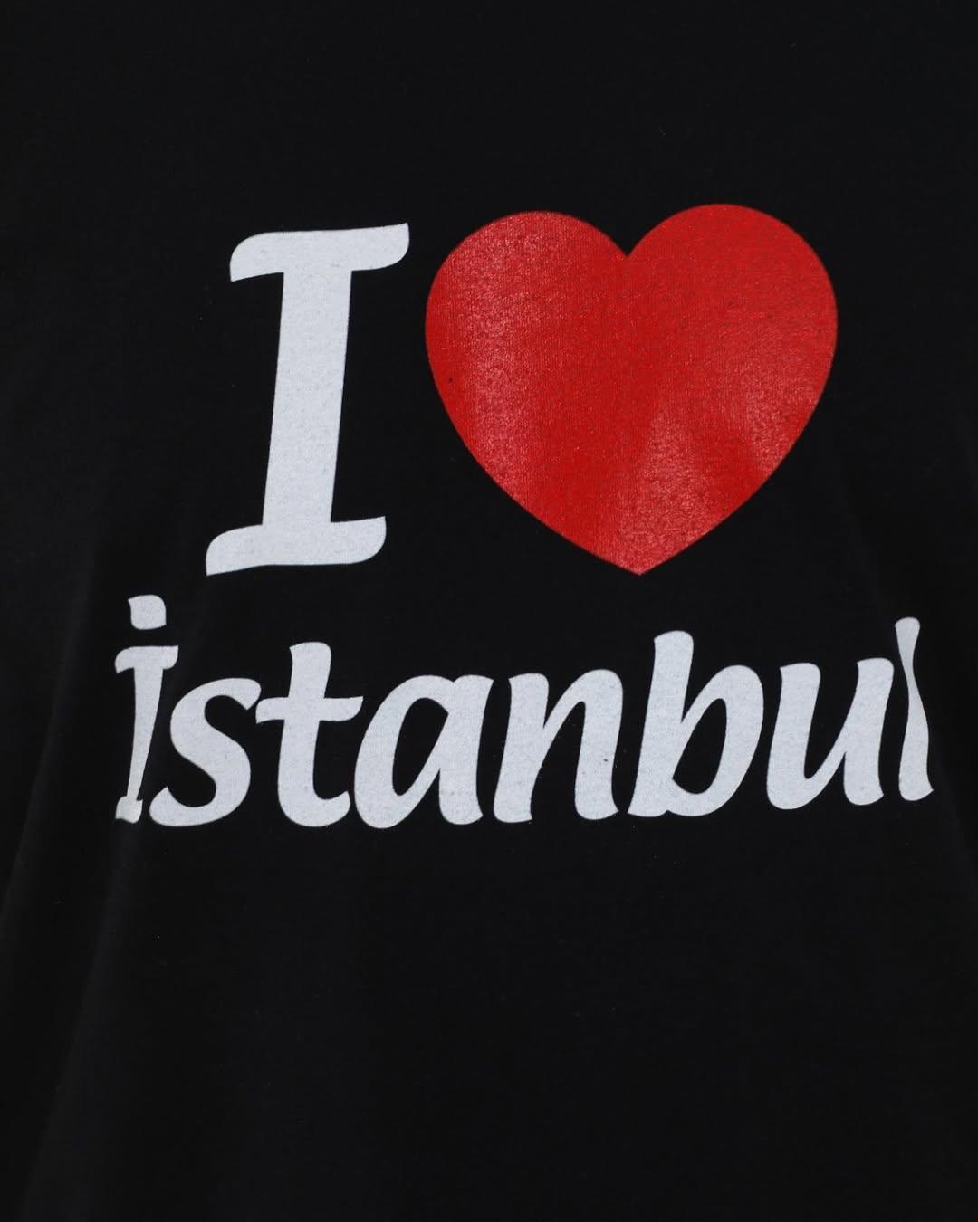 İ love İstanbul desenli düz siyah tişört