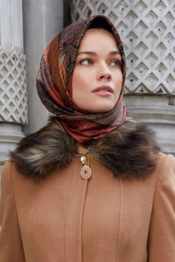 Levidor Yeni Sezon Trend Polyester 90x90 Twill (Tivil) Eşarp Modeli Tesettür Nağme Ürünü