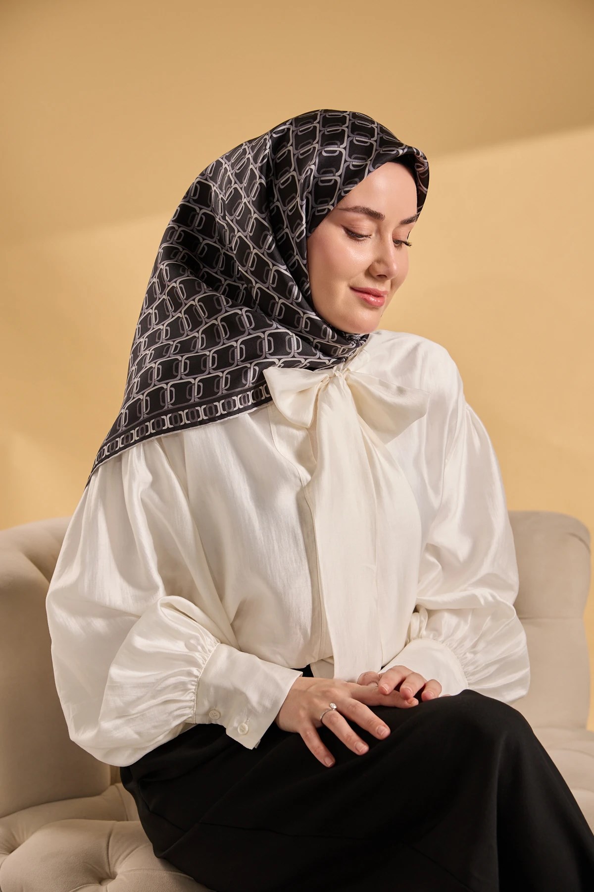 Silk Home Twill İpek Desenli Eşarp 11521