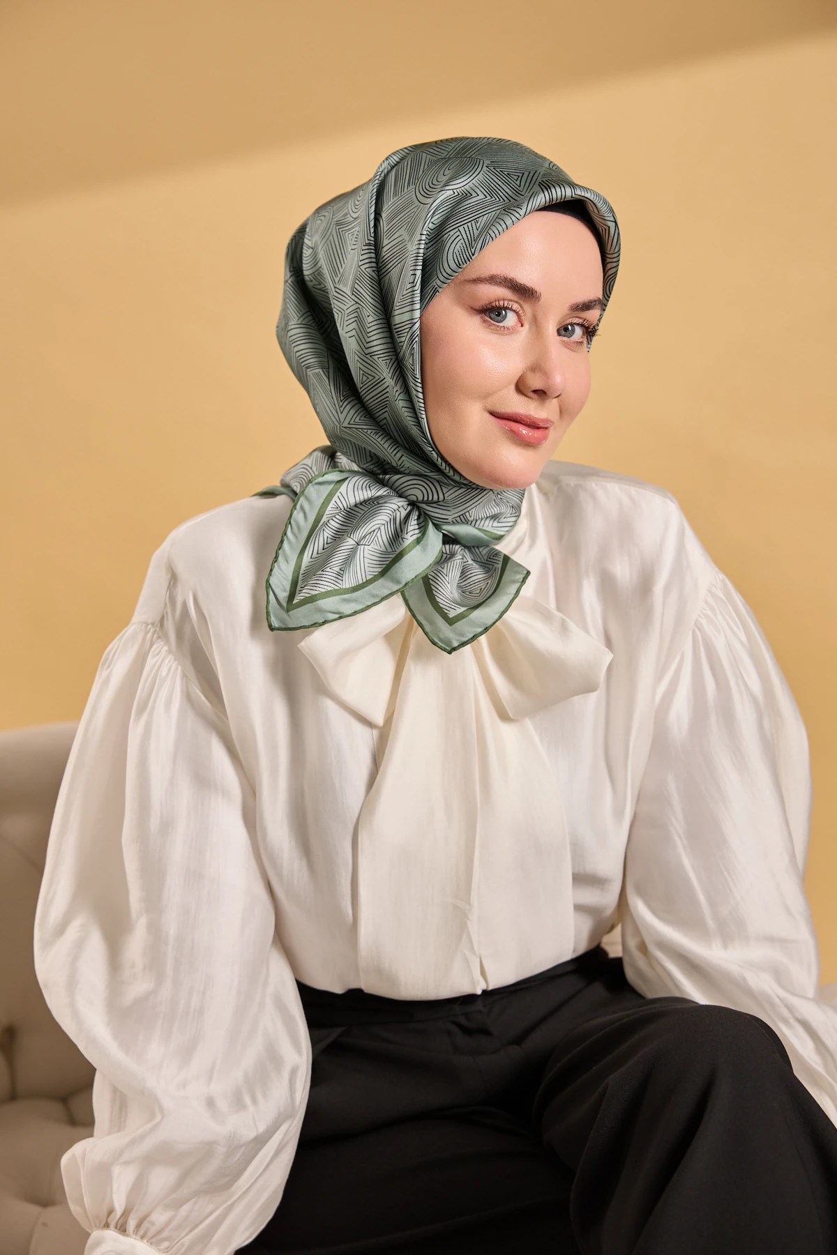 Silk Home Twill İpek Desenli Eşarp 11536