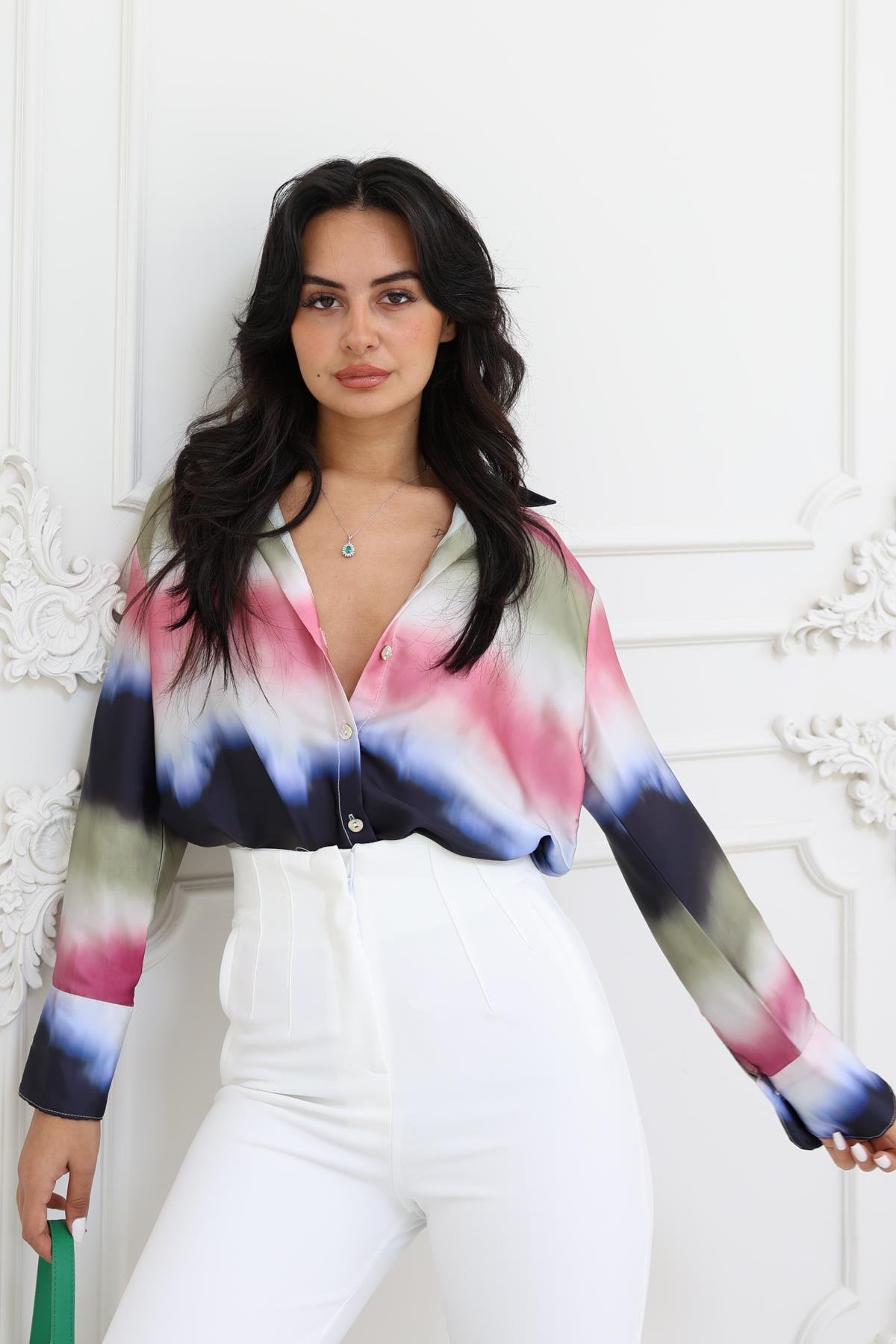 Batik Desenli Saten Gömlek Siyah-Yeşil