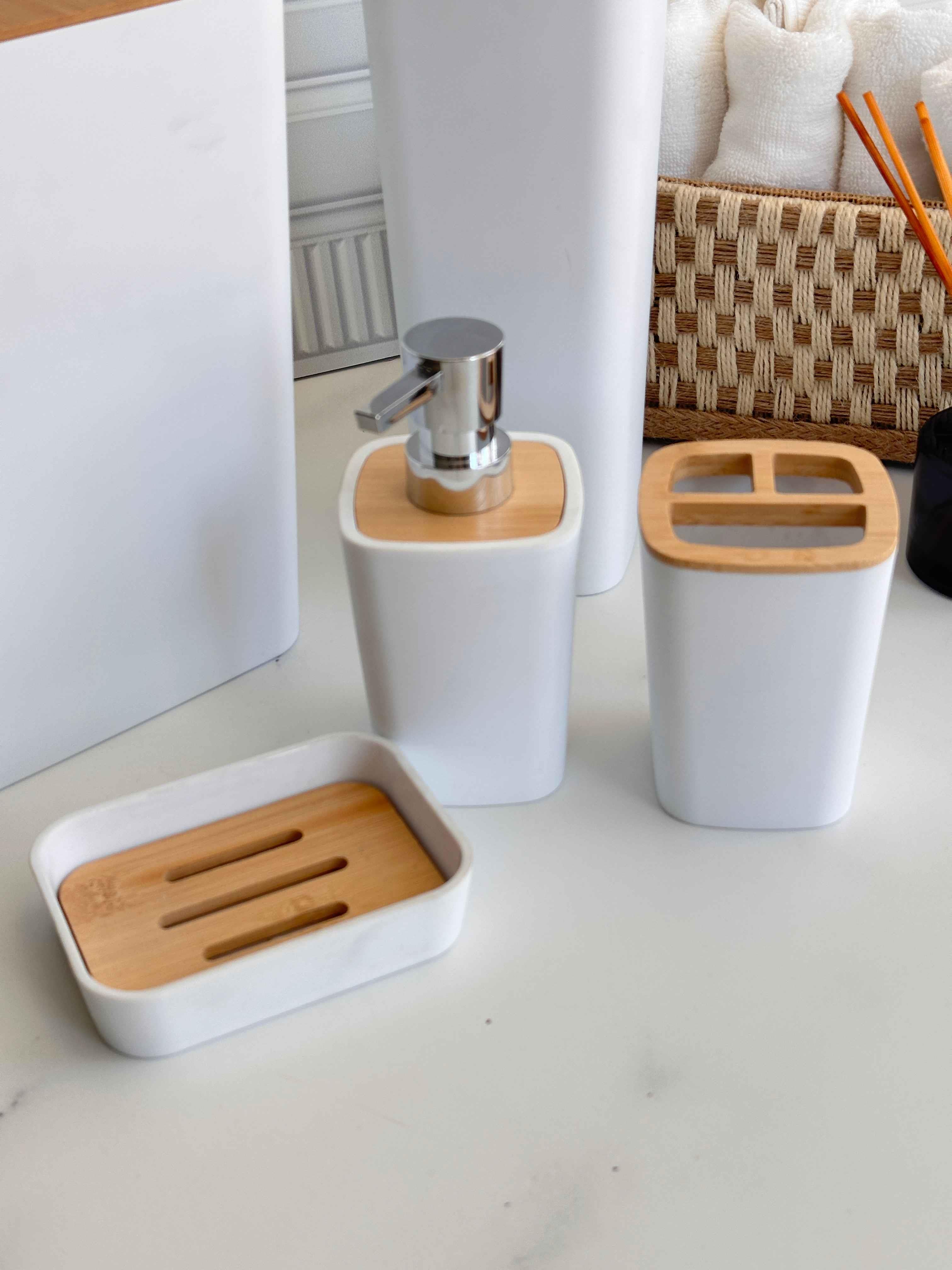 Braga Banyo Seti White Silver 7 Parça