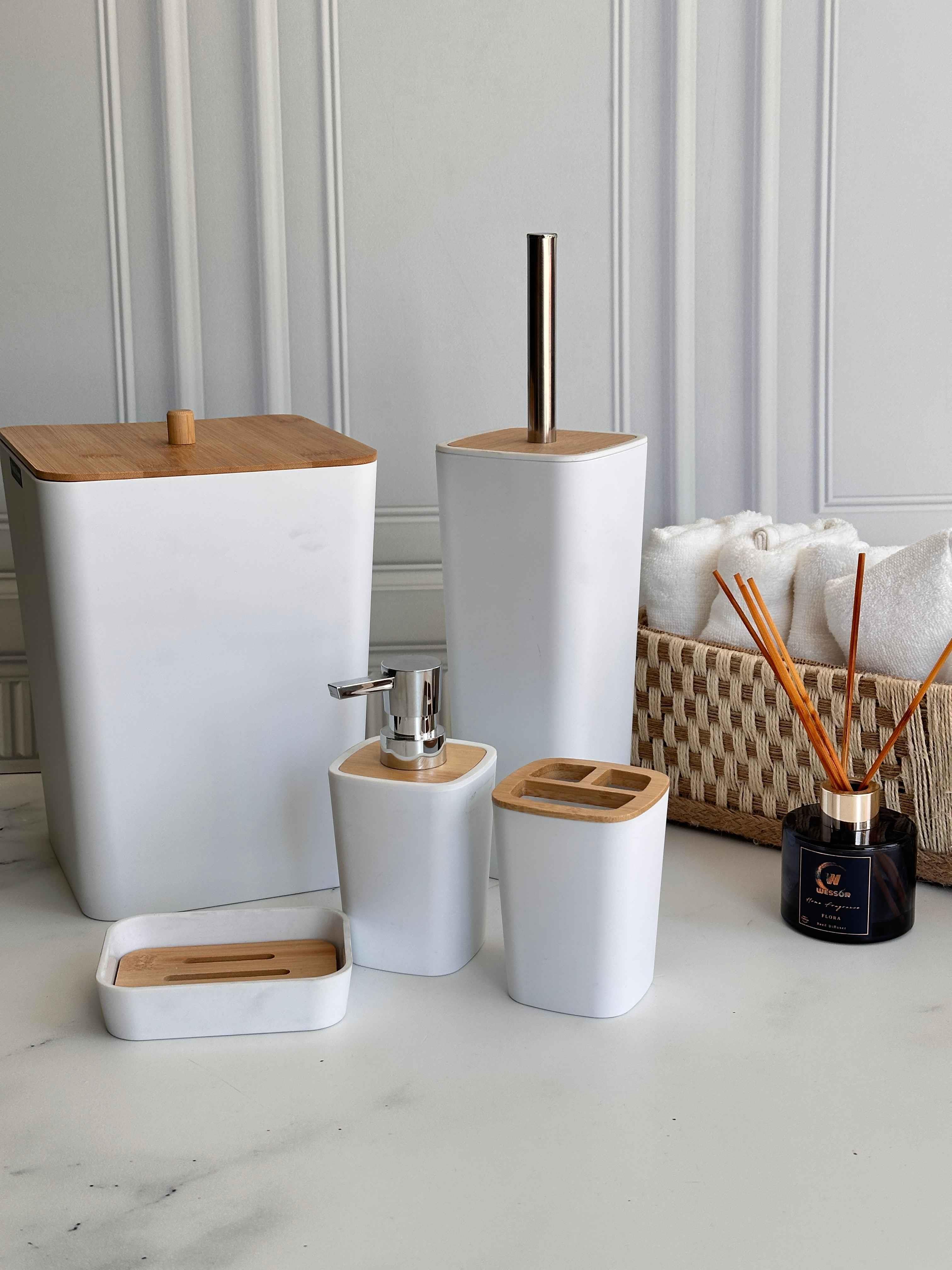Braga Banyo Seti White Silver 7 Parça