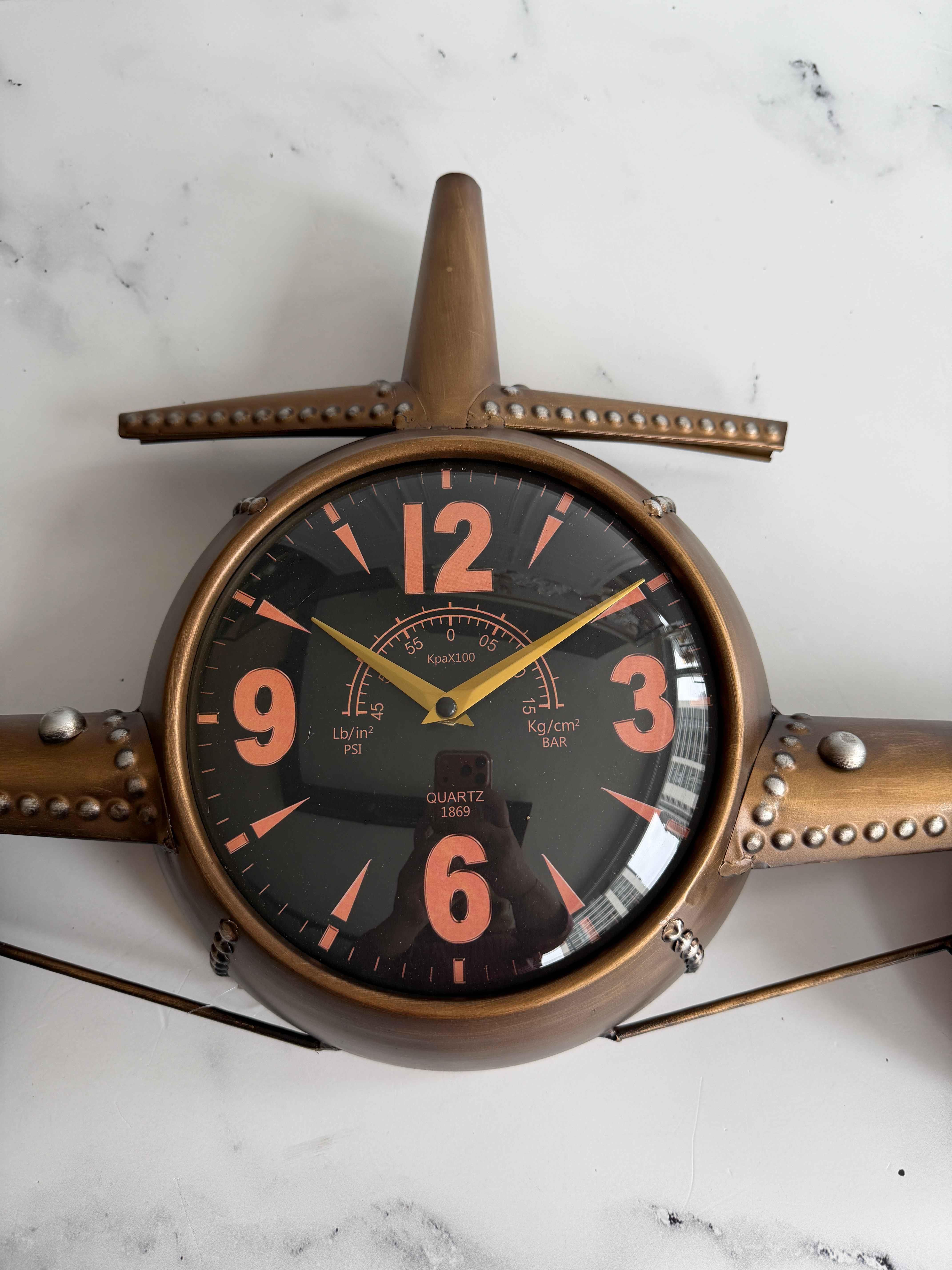 Dekoratif Aviator Retro Metal Eskitme Uçak Duvar Saati