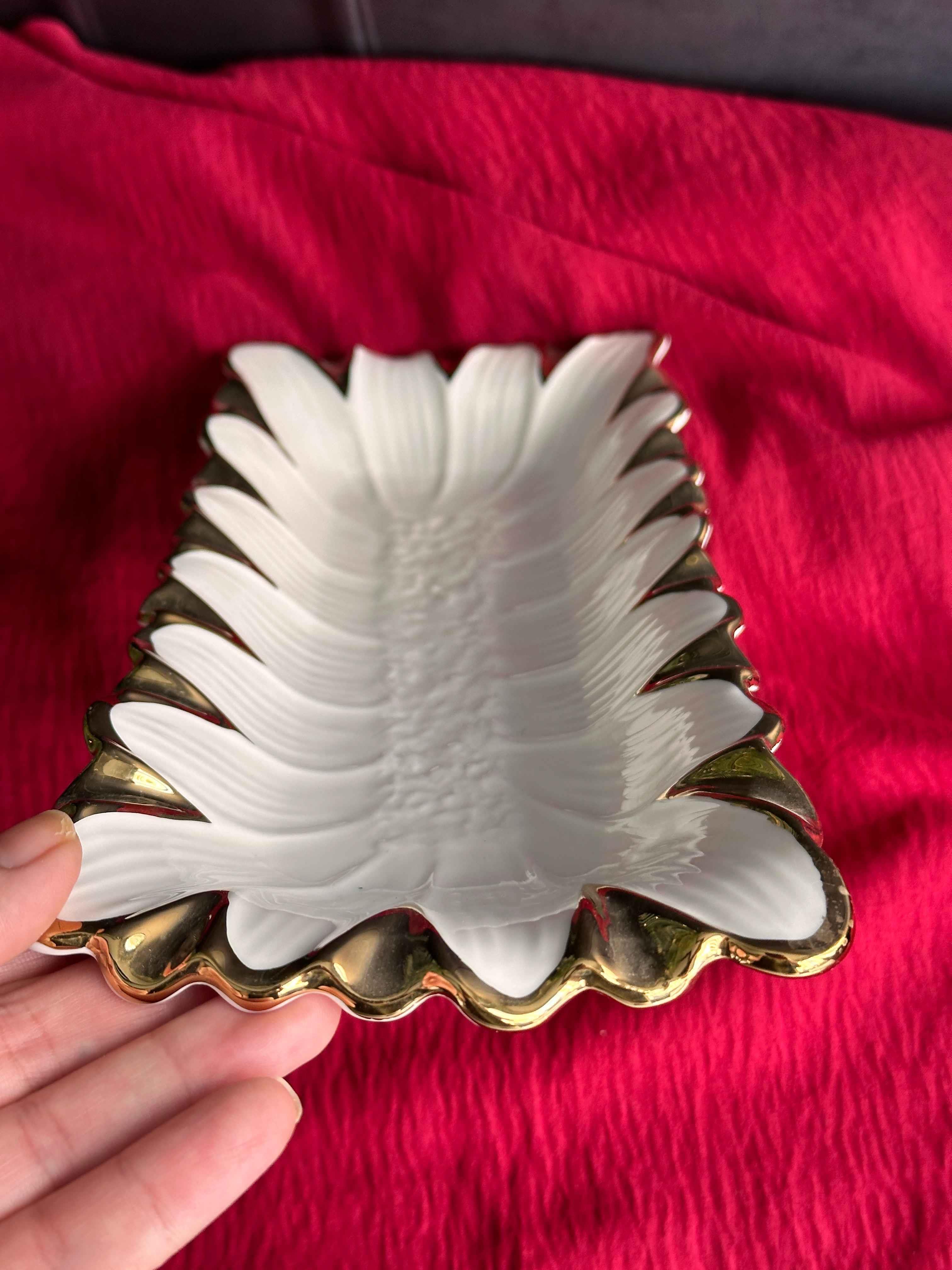 Flora Gold Dikdörtgen Sunum Tabak 32cm