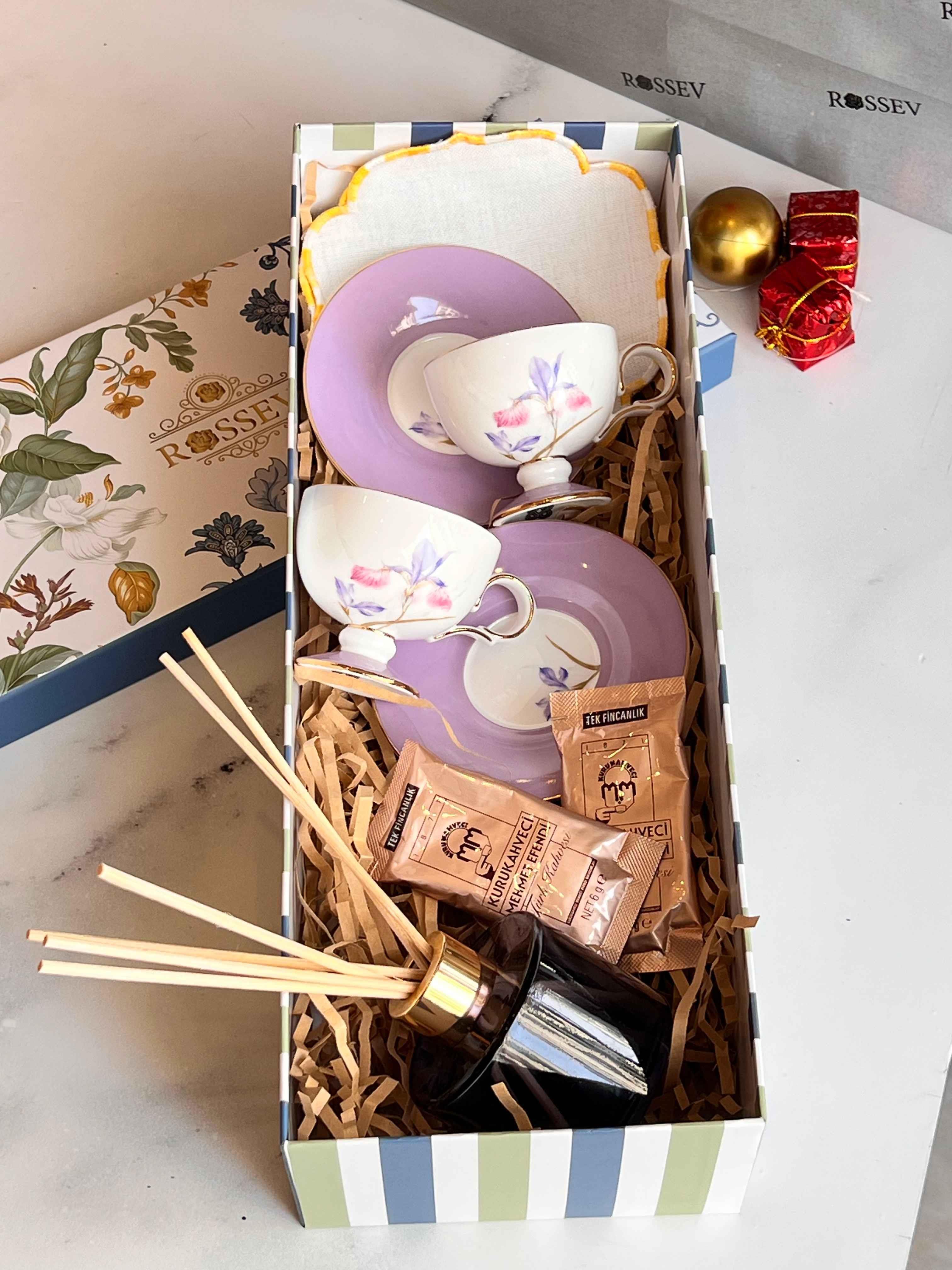 Hediyelik İris Hediye Kutulu Bambu Çubuklu Koku+Fincan Takımı 2 Kişilik