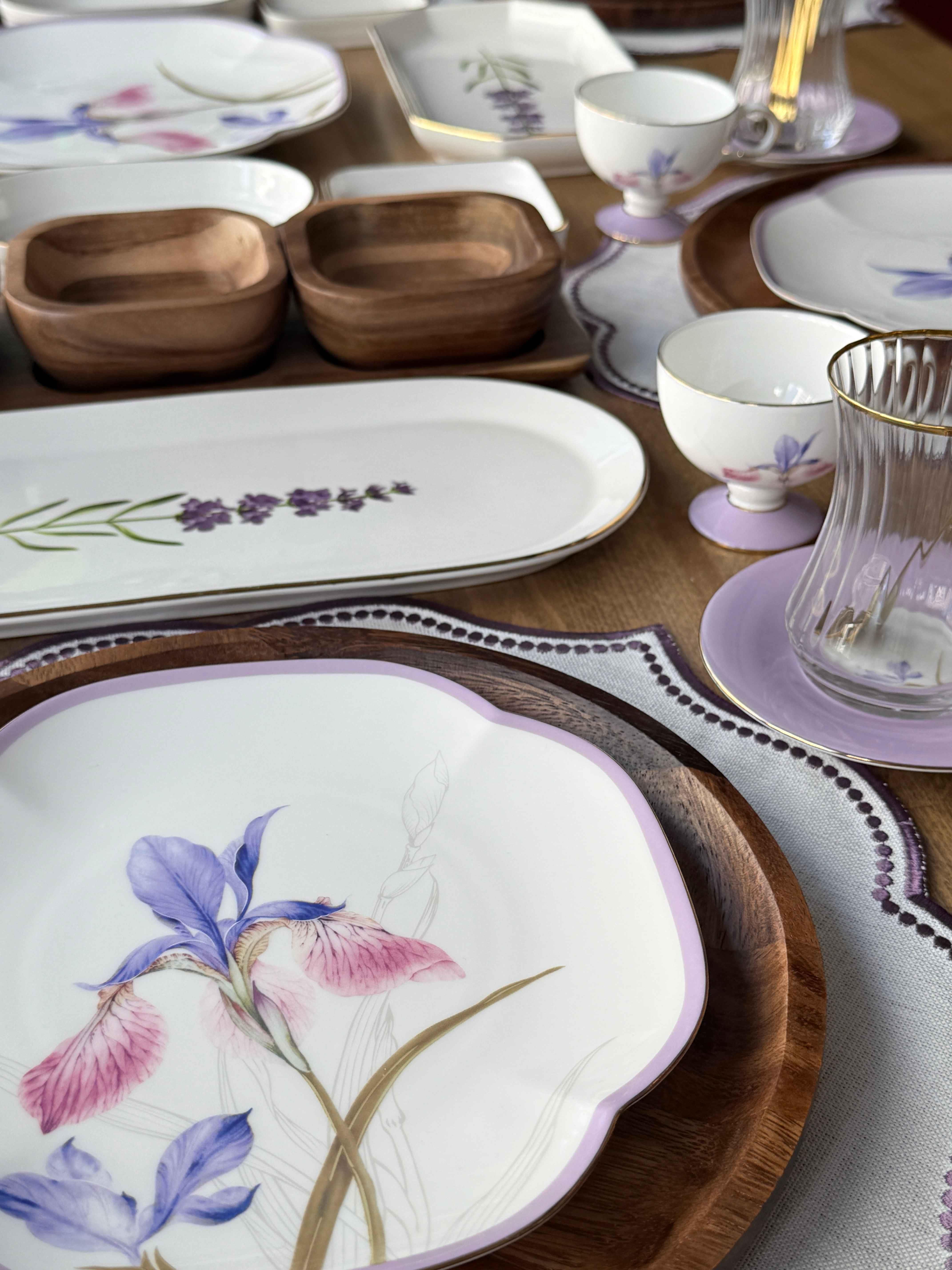 Kahvaltı Takımı Iris Akasya 62 Parça 6 Kişilik