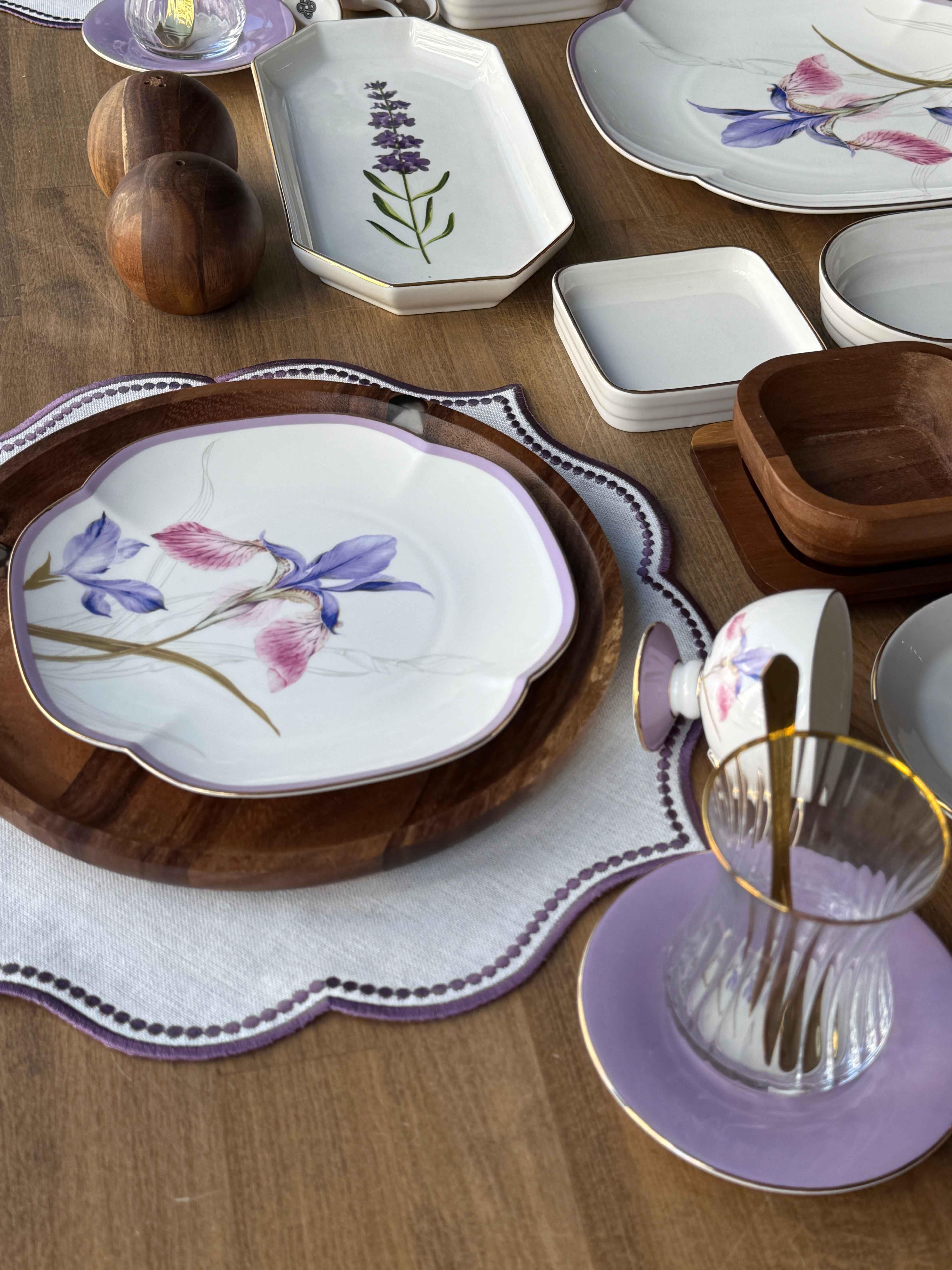 Kahvaltı Takımı Iris Akasya 62 Parça 6 Kişilik