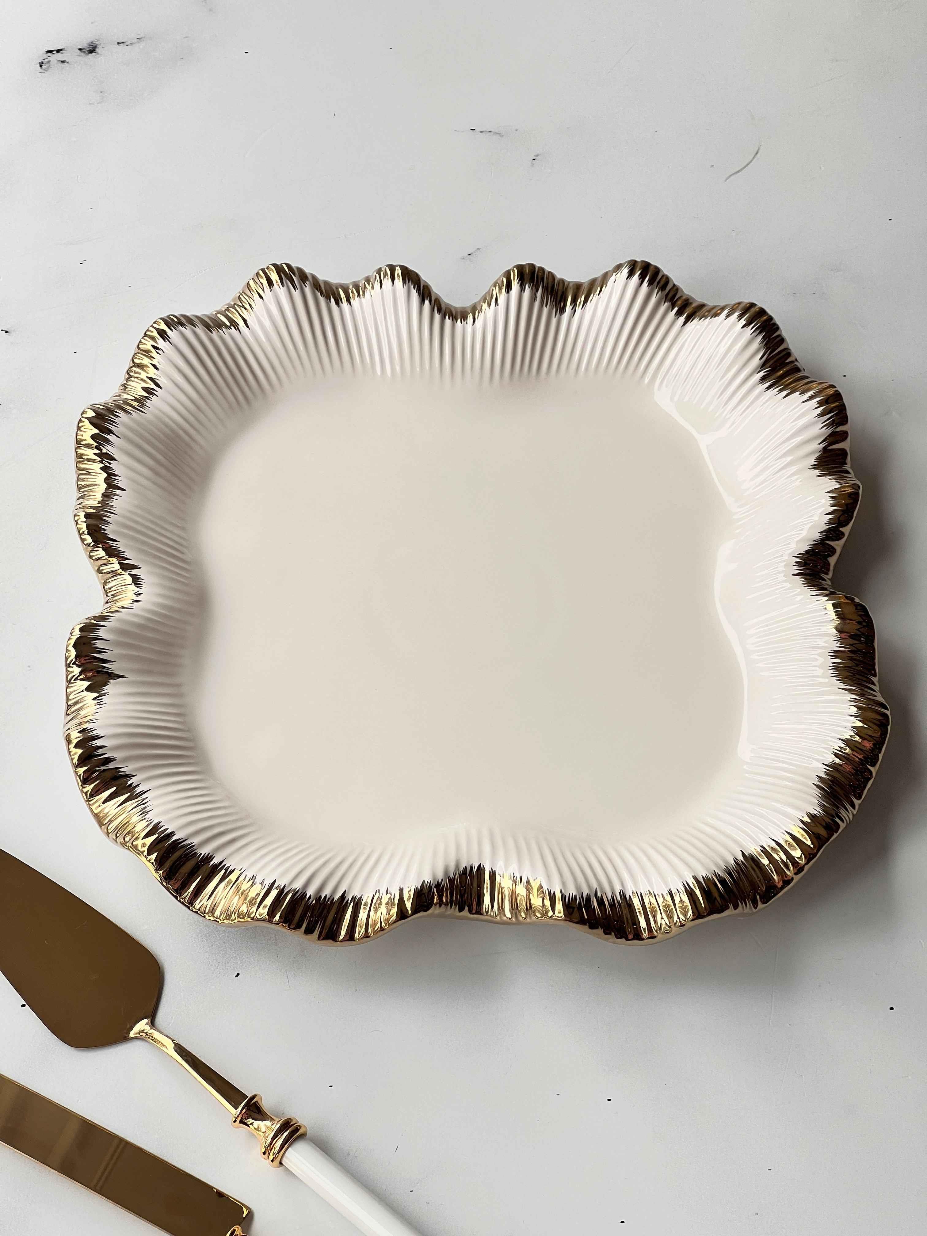 Kare Sunum Tabağı Sofya Stoneware Gold Kenarlı – 32 x 32 cm