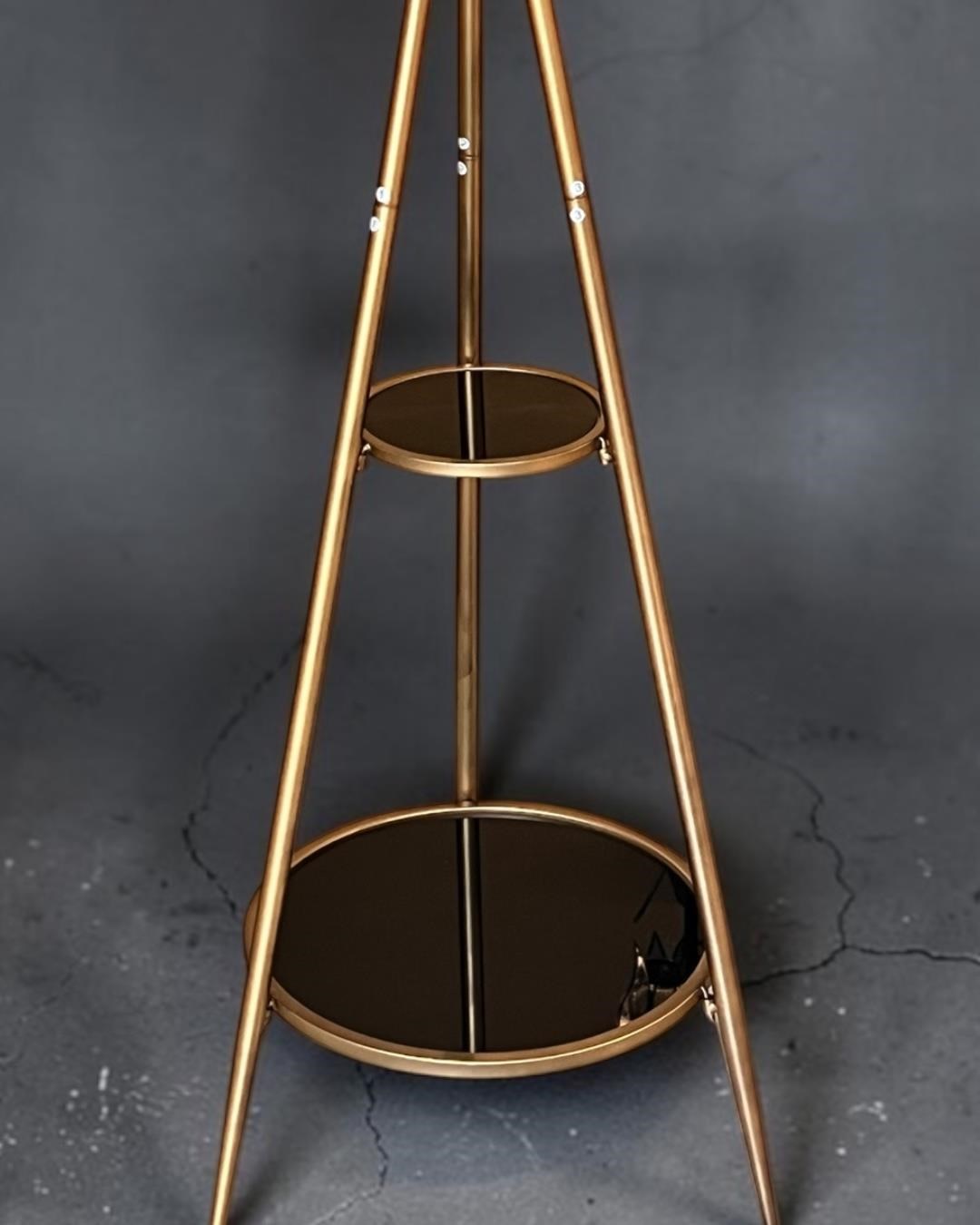 Mat Gold Çarklı Tripod Ayaklı Dekoratif Saat Vera
