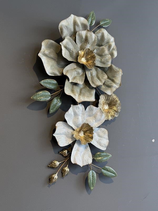 Metal Duvar Panosu 87x46cm Çiçek– Beyaz Altın