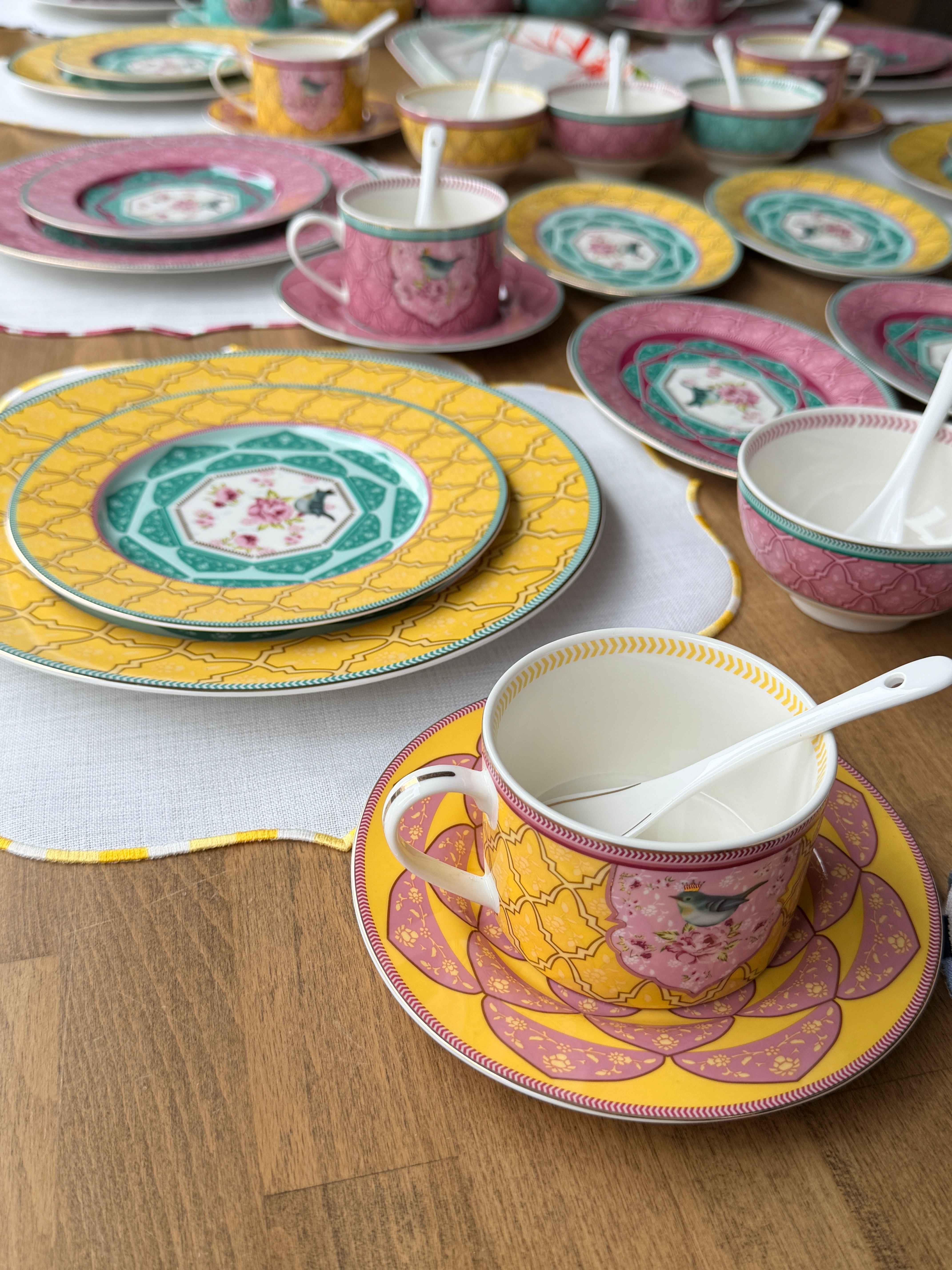Porselen Kahvaltı Takımı 12 Kişilik 98 Parça Bird Garden