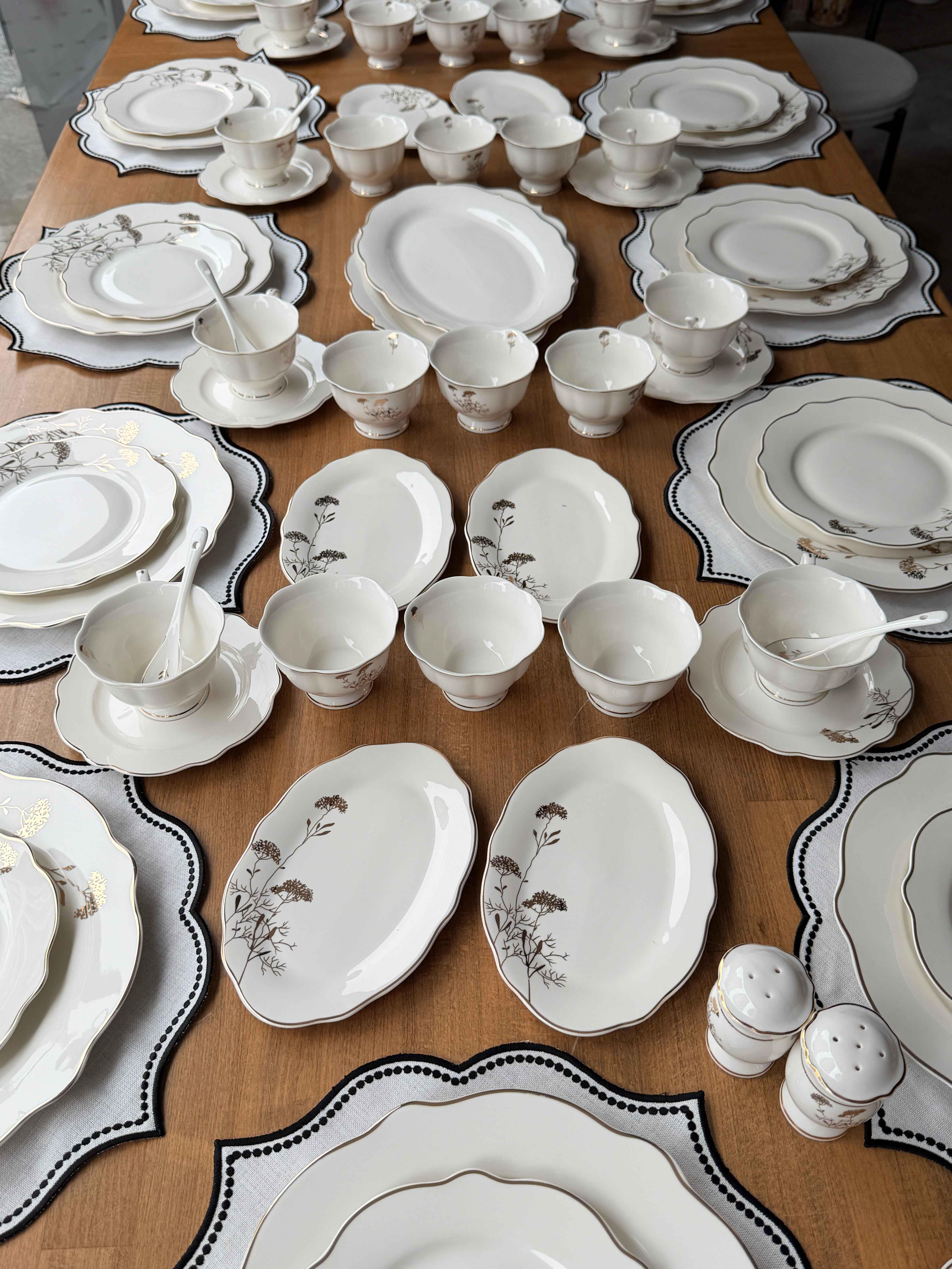 Porselen Kahvaltı Takımı 12 Kişilik 98 Parça Palace