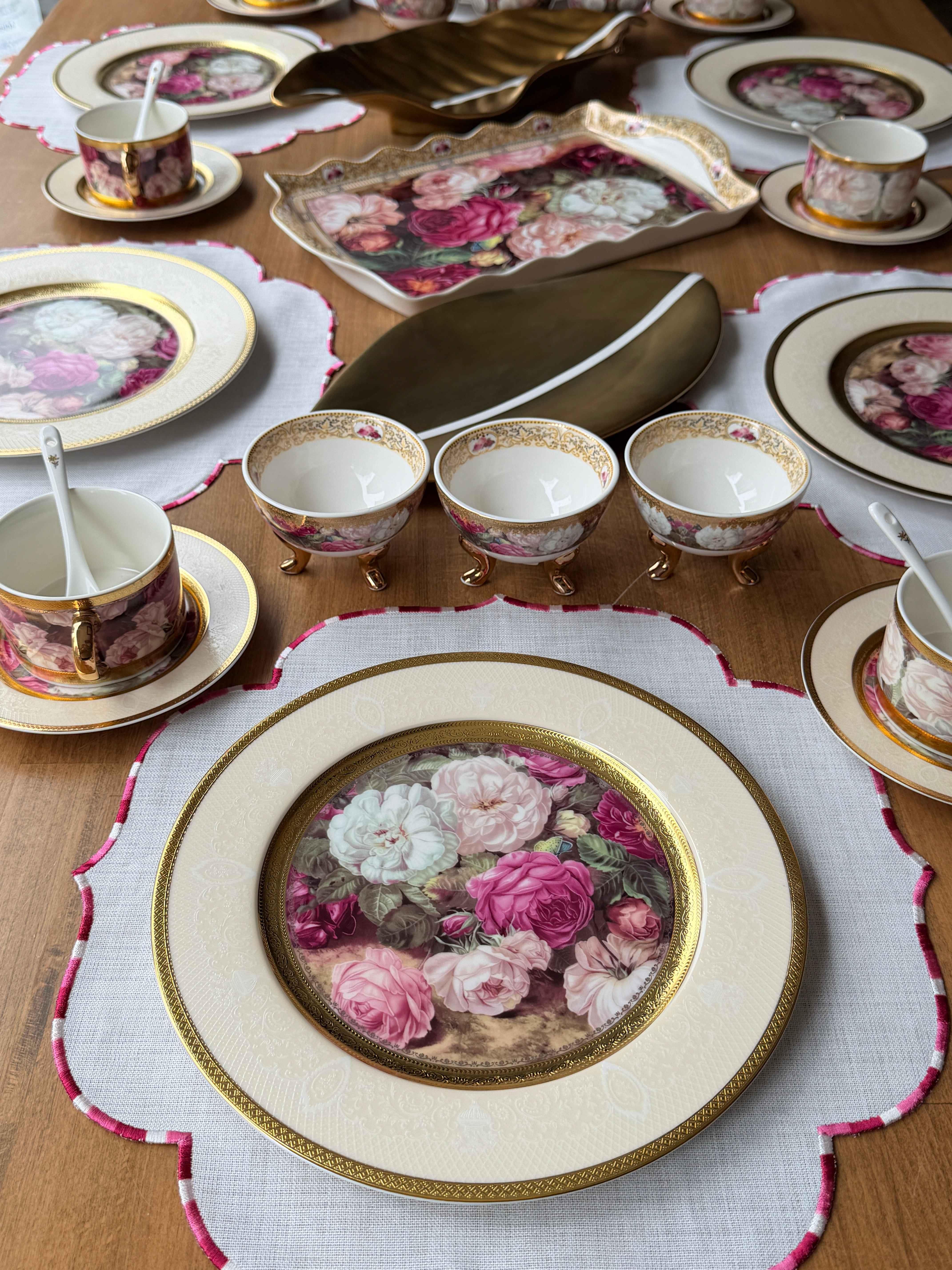Porselen Kahvaltı Takımı 24K Flores