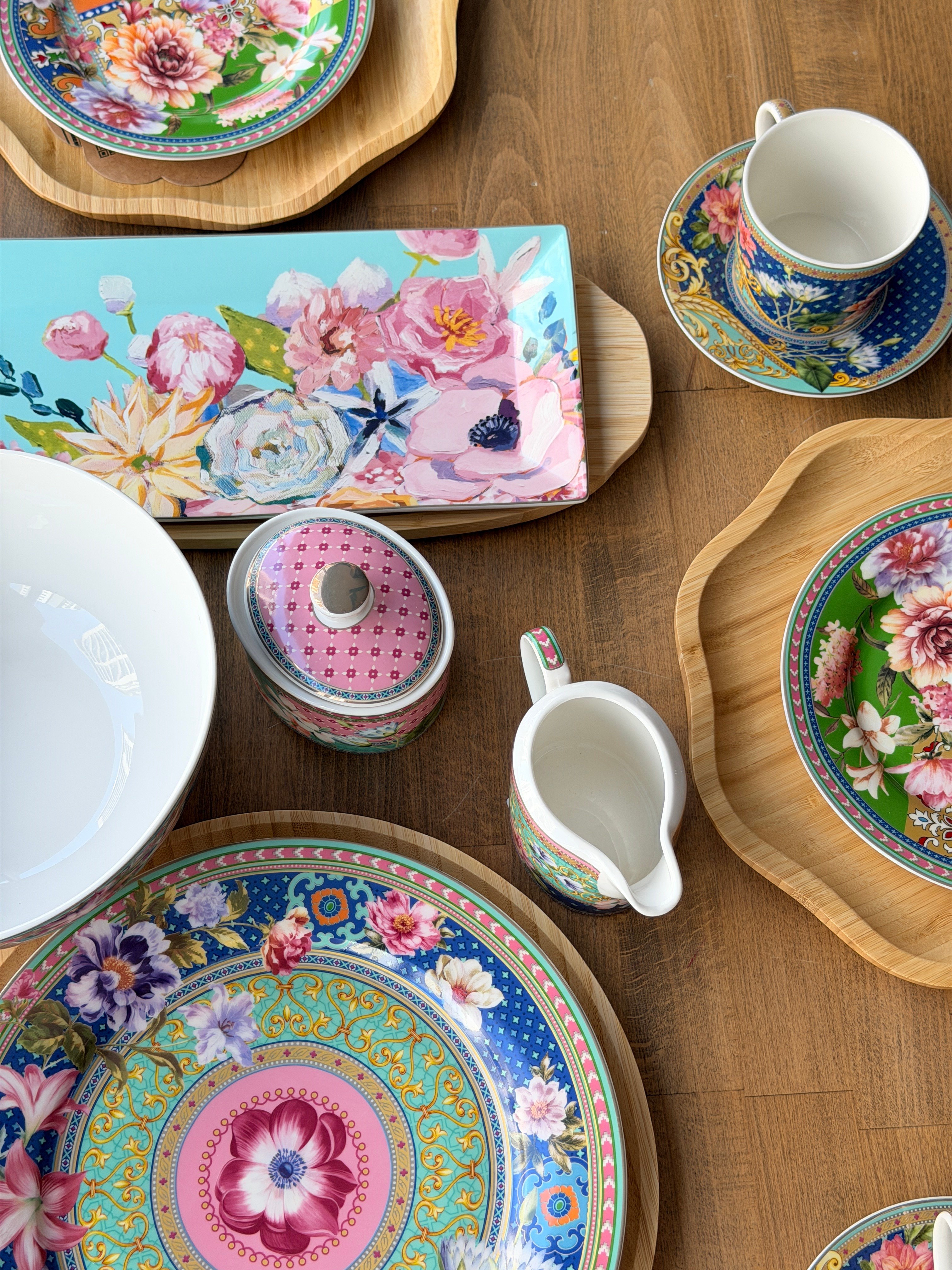Porselen Kahvaltı Takımı 6 Kişilik 43 Parça Floral