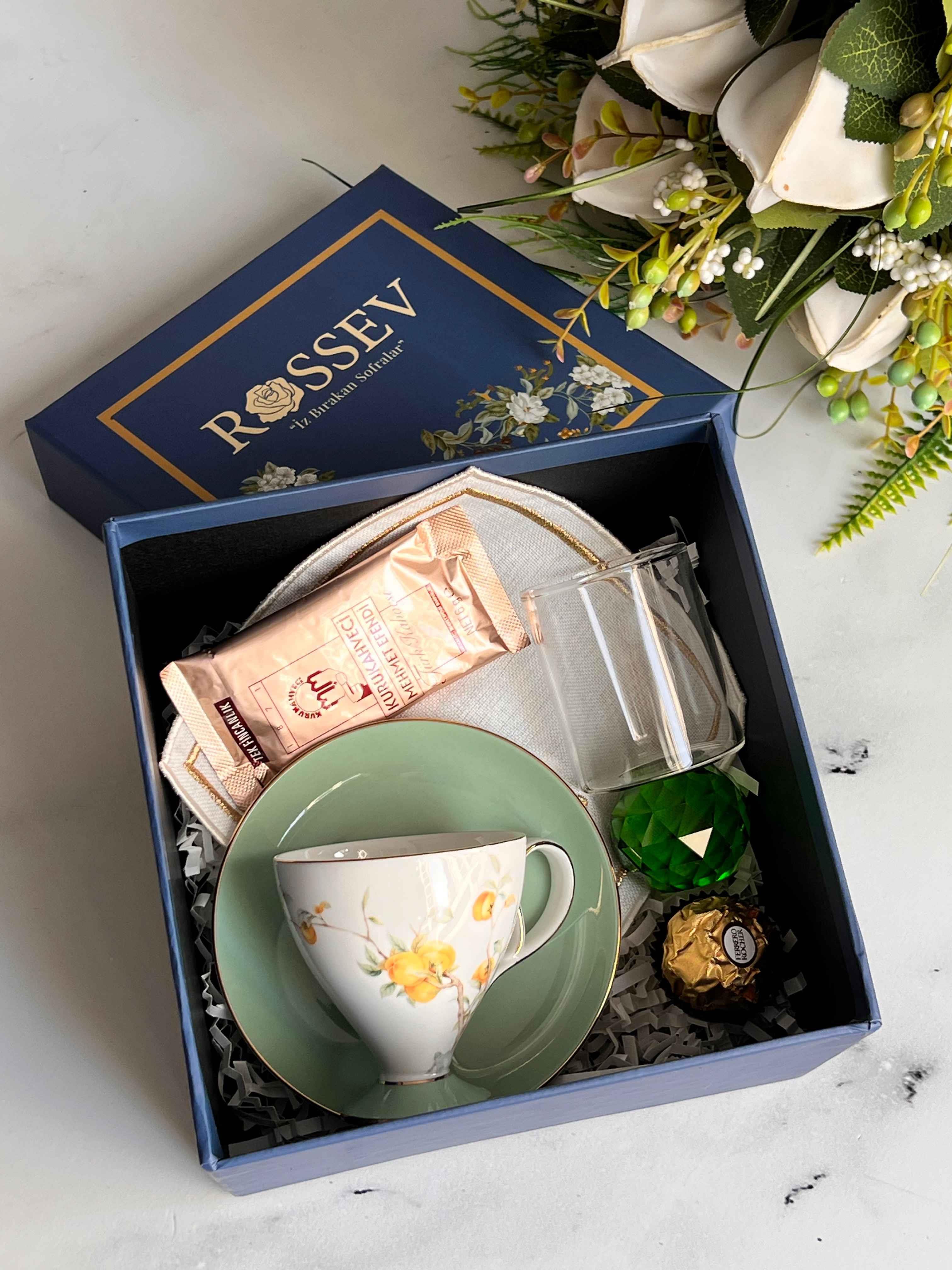 Rossev Veronica Peachy Kişiye Özel Hediye Kutulu Fincan Takımı