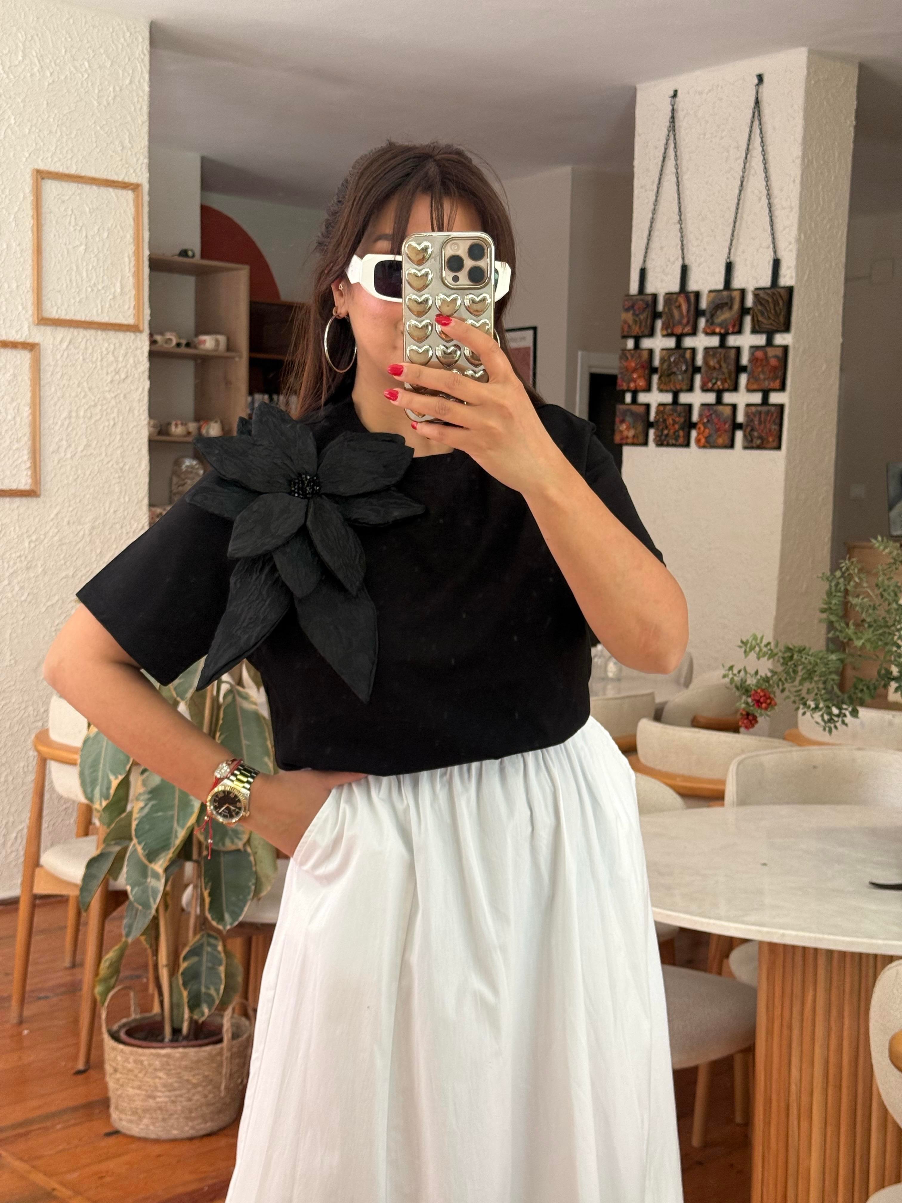 Çiçekli T-shirt Siyah