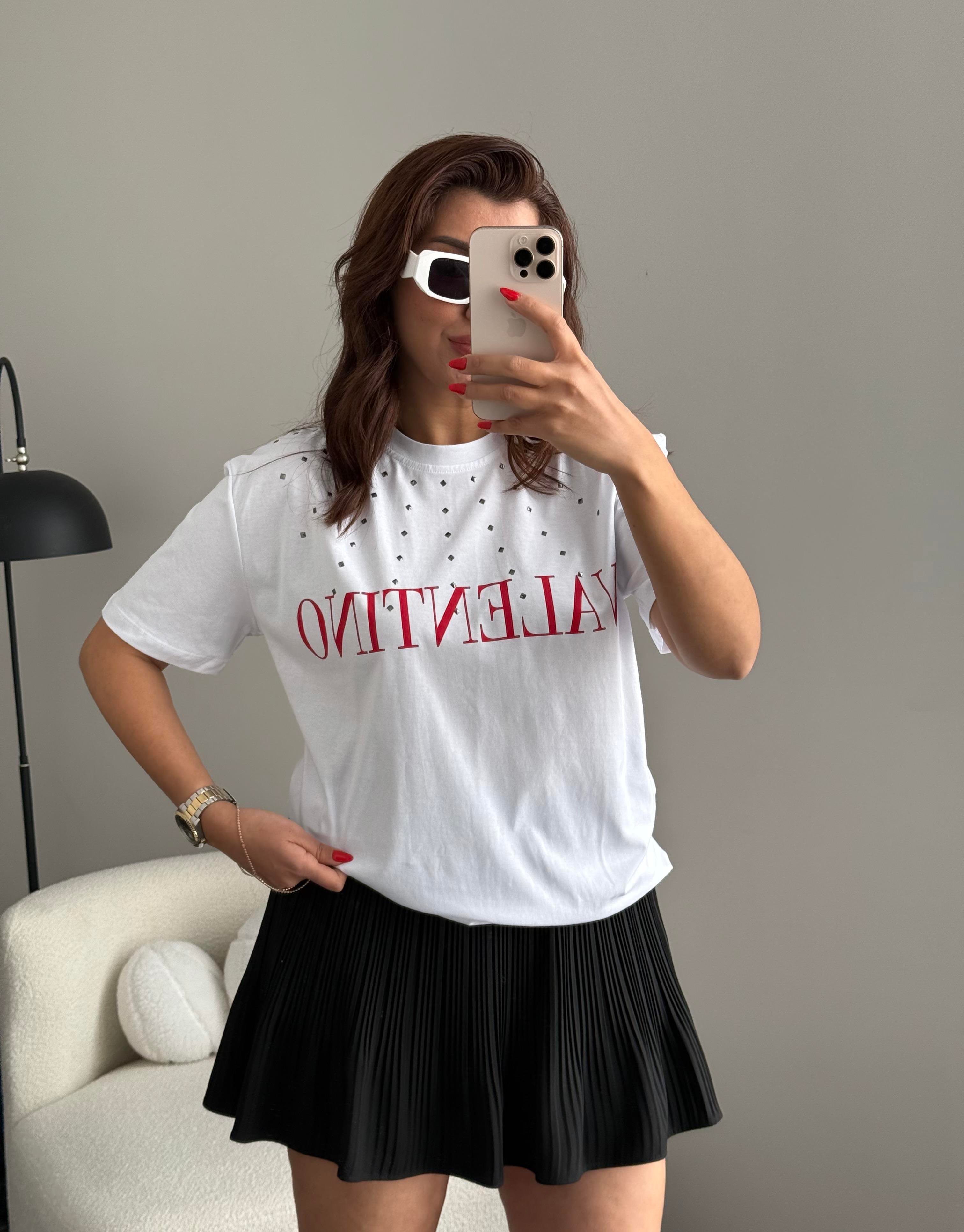 Işıltılı Marka T-shırt