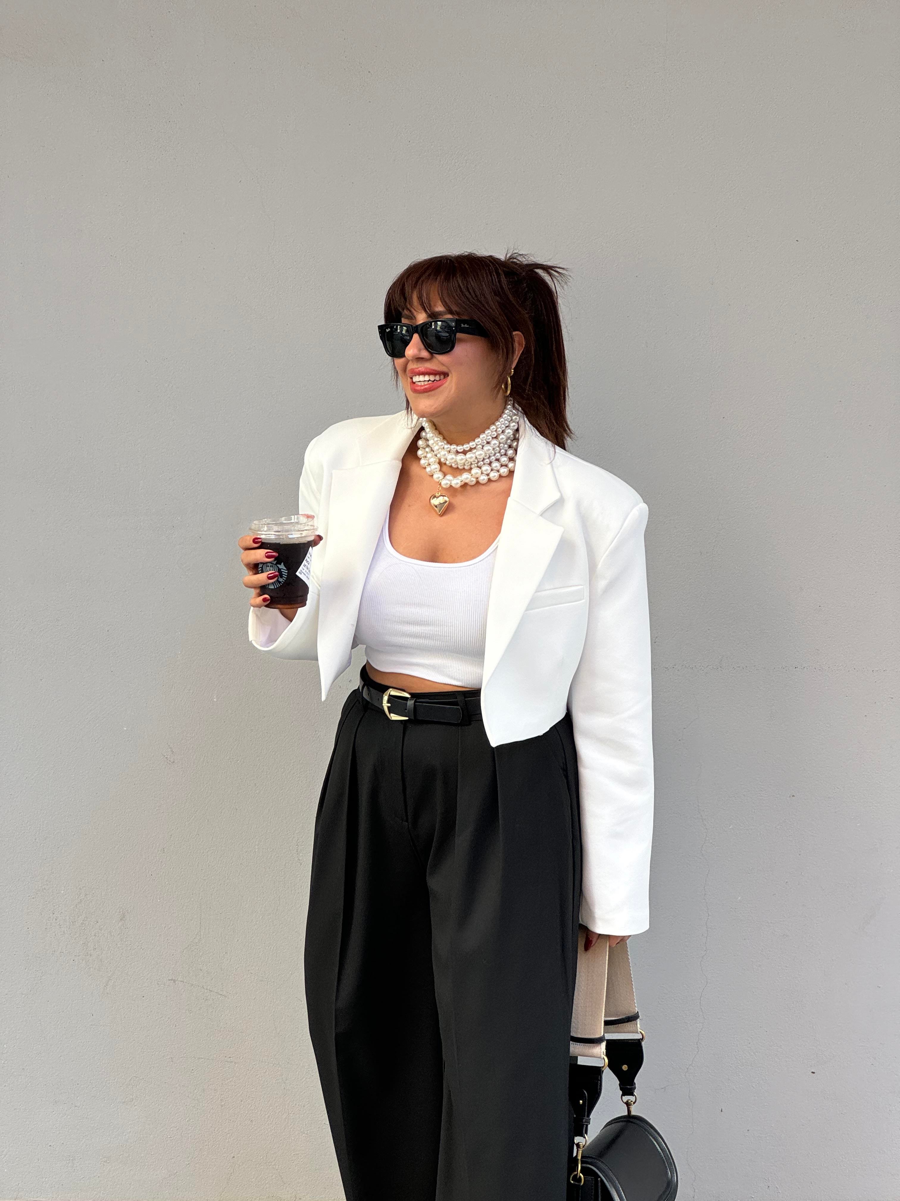 Vatkalı kısa blazer ceket